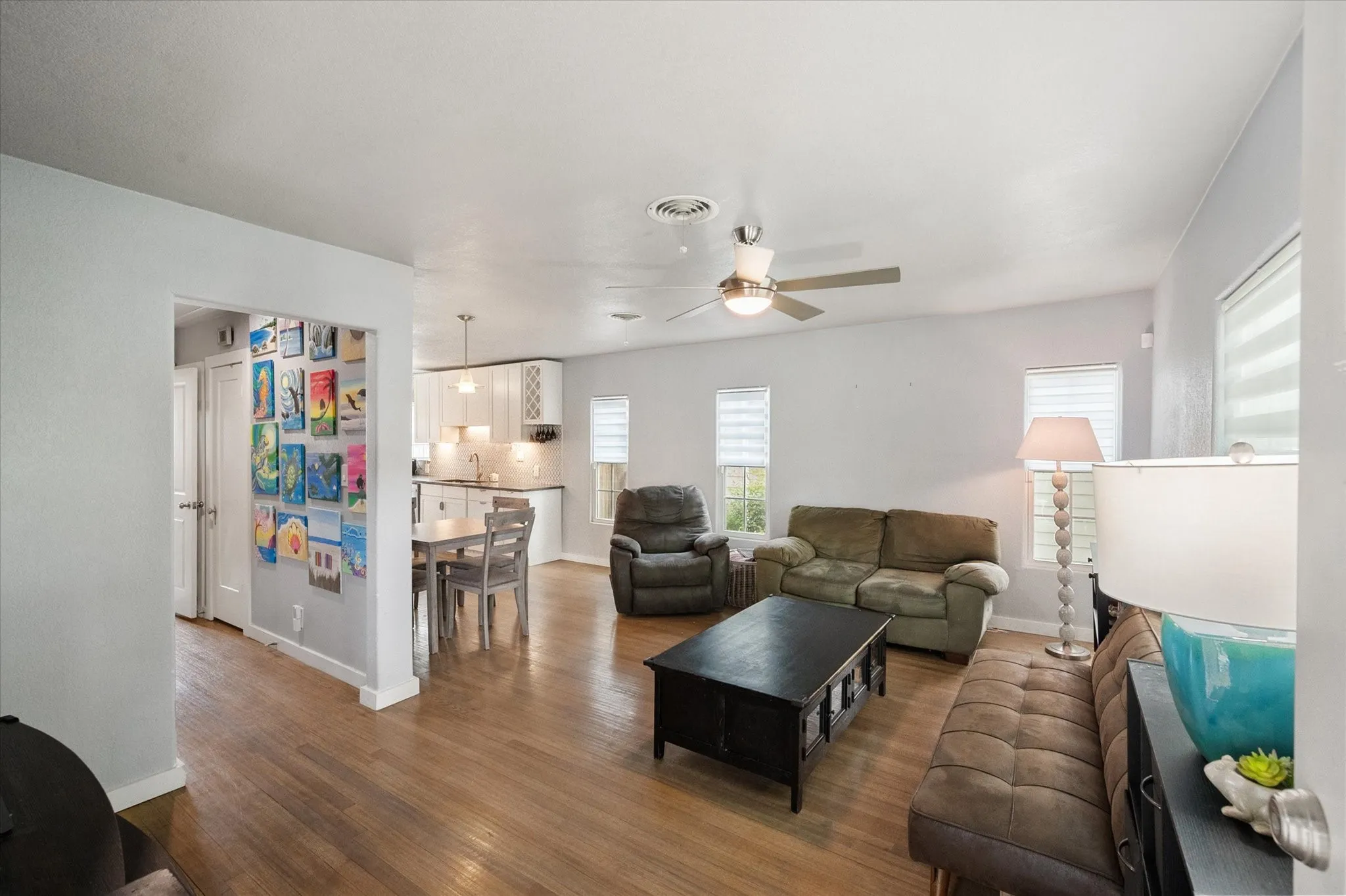 Single Family Residence For Sale in Tarrant County , 2736 Ryan Avenue, Fort Worth, Texas 76110, 2 Bedroom, 2 Bathroom, 1 Garage spaces, 1,047 Sqft, built in 1943, Preowned, mls#21212581, Real Estate Agent in Fort Worth, Homes For Sale in Tarrant county, Homes For Sale in Fort Worth, Realtor in Fort Worth Texas, Real Estate Brokerage Independent Realty Texas, Luminita Cordes Realtor