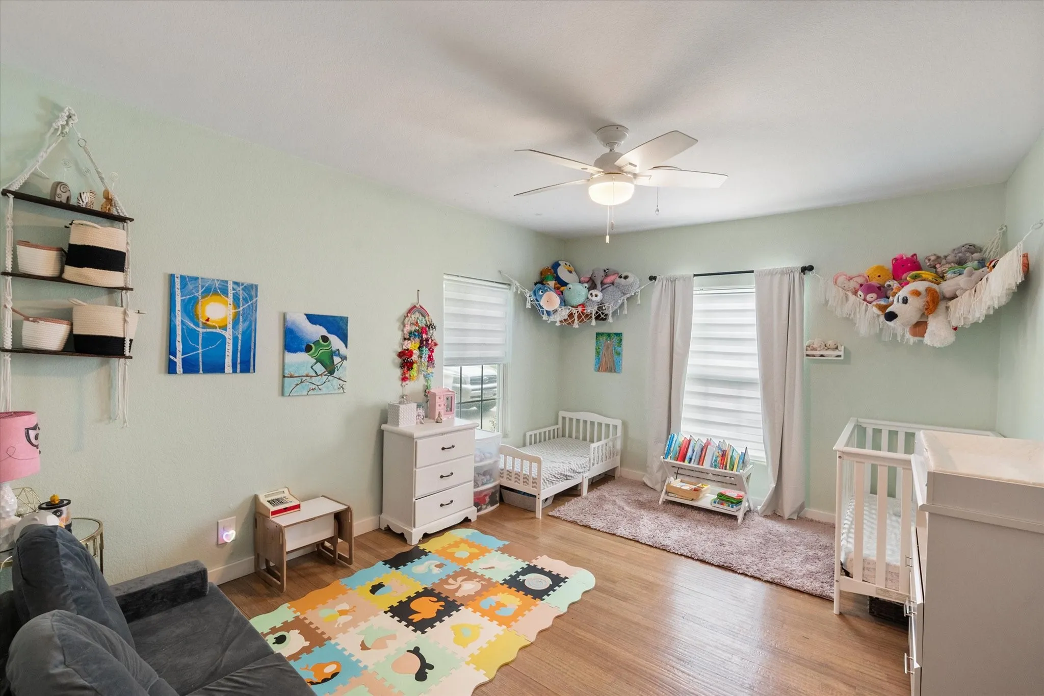 Single Family Residence For Sale in Tarrant County , 2736 Ryan Avenue, Fort Worth, Texas 76110, 2 Bedroom, 2 Bathroom, 1 Garage spaces, 1,047 Sqft, built in 1943, Preowned, mls#21212581, Real Estate Agent in Fort Worth, Homes For Sale in Tarrant county, Homes For Sale in Fort Worth, Realtor in Fort Worth Texas, Real Estate Brokerage Independent Realty Texas, Luminita Cordes Realtor