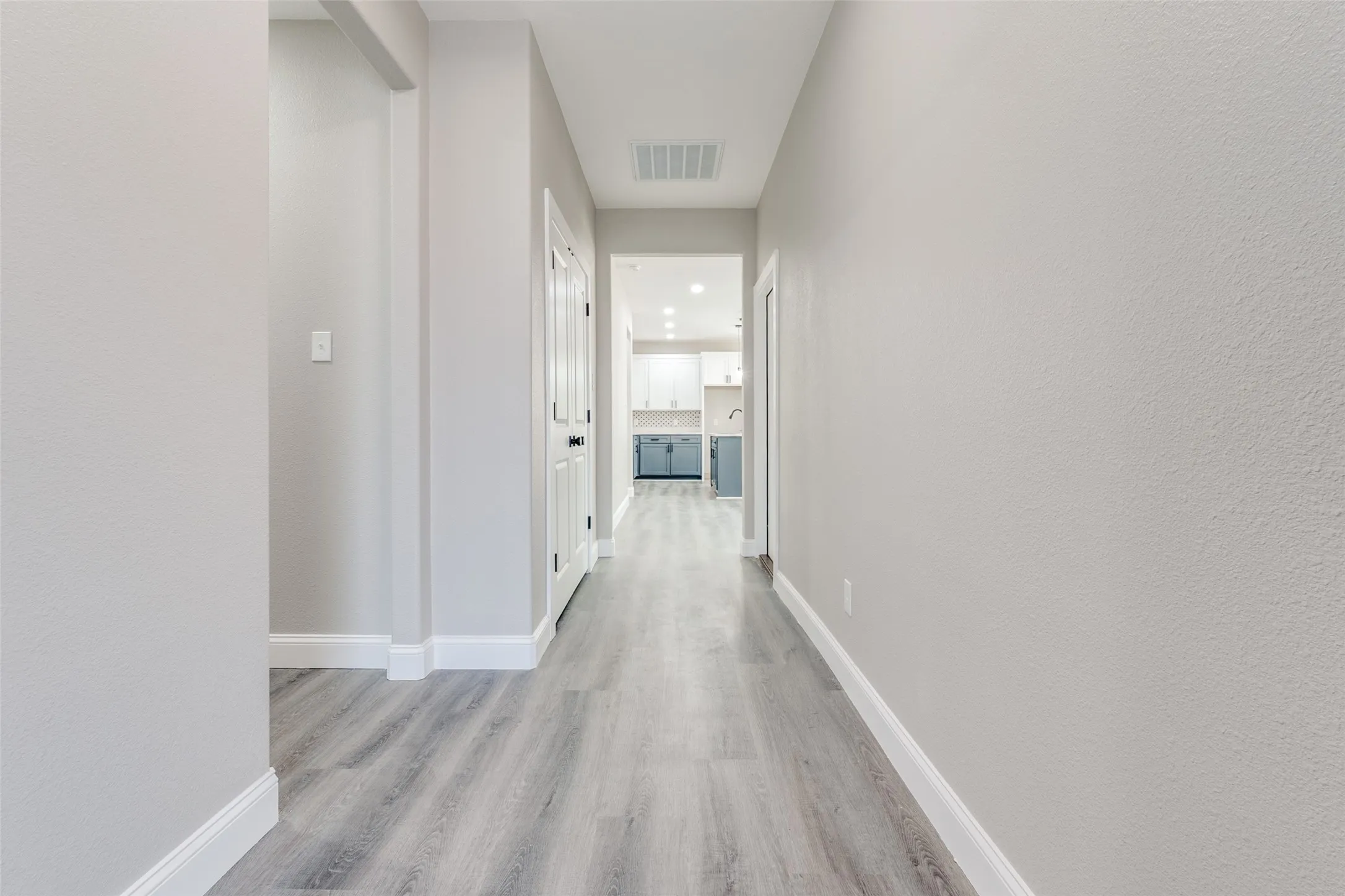 Single Family Residence For Sale in Dallas County , 3402 Spring Avenue, Dallas, Texas 75215, 3 Bedroom, 2 Bathroom, 2 Garage spaces, 1,672 Sqft, built in 2026, mls#21224951, Real Estate Agent in Dallas, Homes For Sale in Dallas county, Homes For Sale in Dallas, Realtor in Dallas Texas, Real Estate Brokerage Independent Realty Texas, Luminita Cordes Realtor