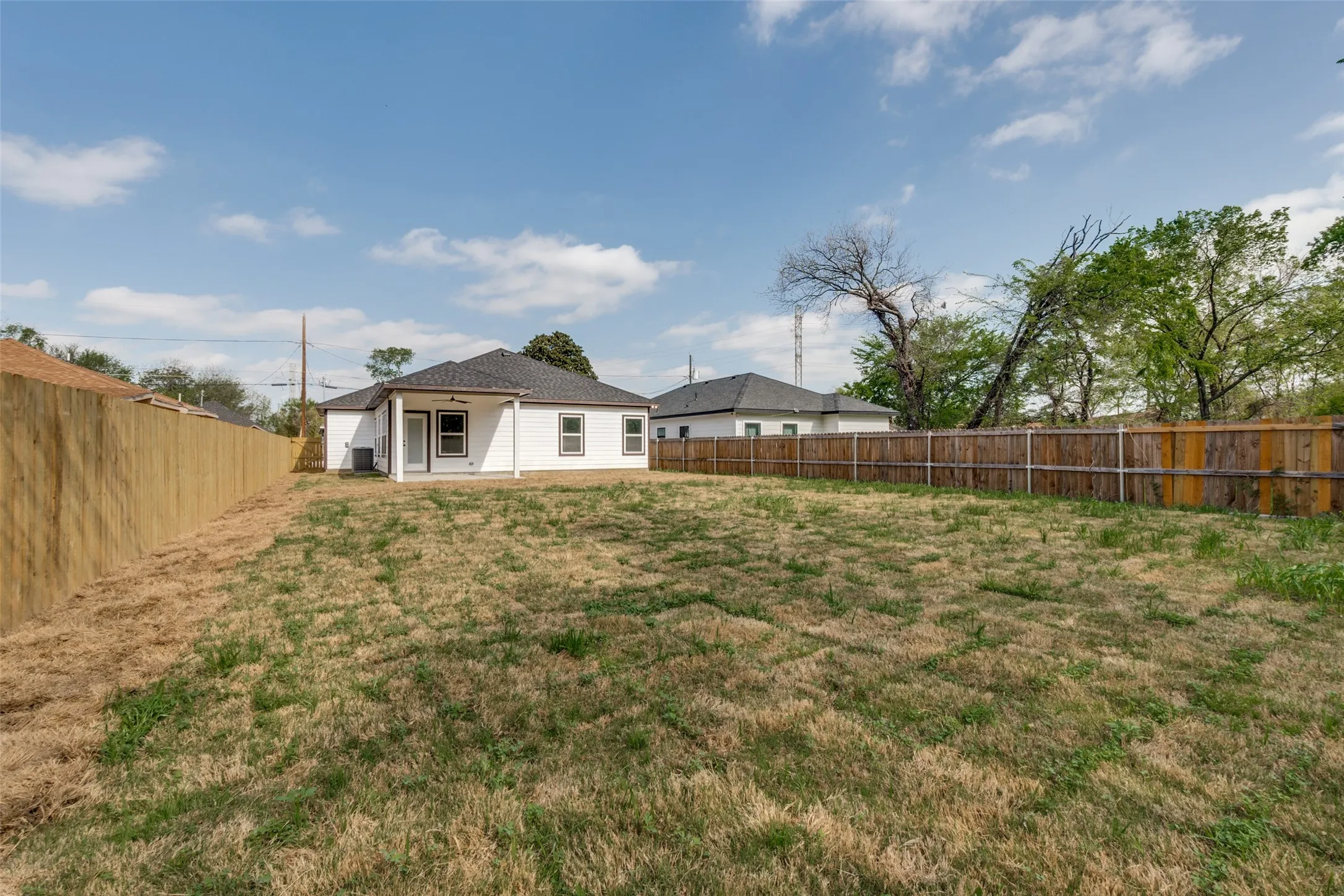 Single Family Residence For Sale in Dallas County , 3402 Spring Avenue, Dallas, Texas 75215, 3 Bedroom, 2 Bathroom, 2 Garage spaces, 1,672 Sqft, built in 2026, mls#21224951, Real Estate Agent in Dallas, Homes For Sale in Dallas county, Homes For Sale in Dallas, Realtor in Dallas Texas, Real Estate Brokerage Independent Realty Texas, Luminita Cordes Realtor