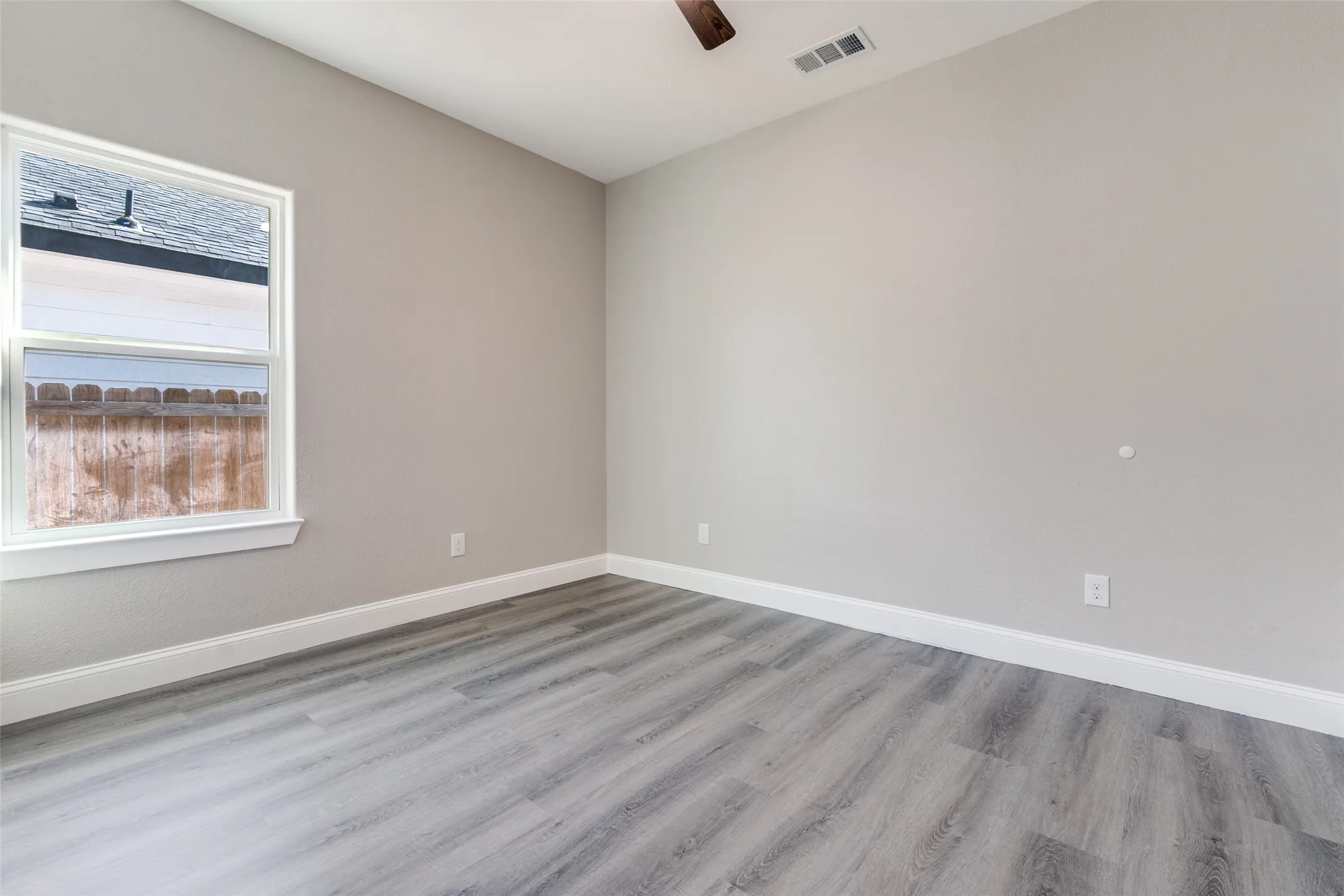 Single Family Residence For Sale in Dallas County , 3402 Spring Avenue, Dallas, Texas 75215, 3 Bedroom, 2 Bathroom, 2 Garage spaces, 1,672 Sqft, built in 2026, mls#21224951, Real Estate Agent in Dallas, Homes For Sale in Dallas county, Homes For Sale in Dallas, Realtor in Dallas Texas, Real Estate Brokerage Independent Realty Texas, Luminita Cordes Realtor