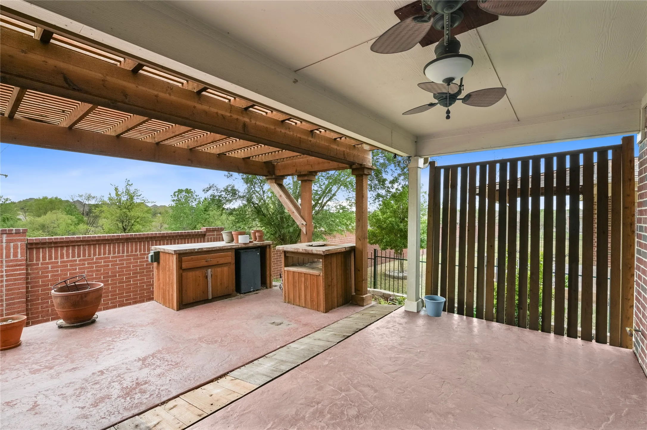 Single Family Residence For Sale in Denton County , 127 Montague Lane, Frisco, Texas 75036, 3 Bedroom, 2 Bathroom, 2 Garage spaces, 1,457 Sqft, built in 2014, Preowned, mls#21221499, Real Estate Agent in Frisco, Homes For Sale in Denton county, Homes For Sale in Frisco, Realtor in Frisco Texas, Real Estate Brokerage Independent Realty Texas, Luminita Cordes Realtor