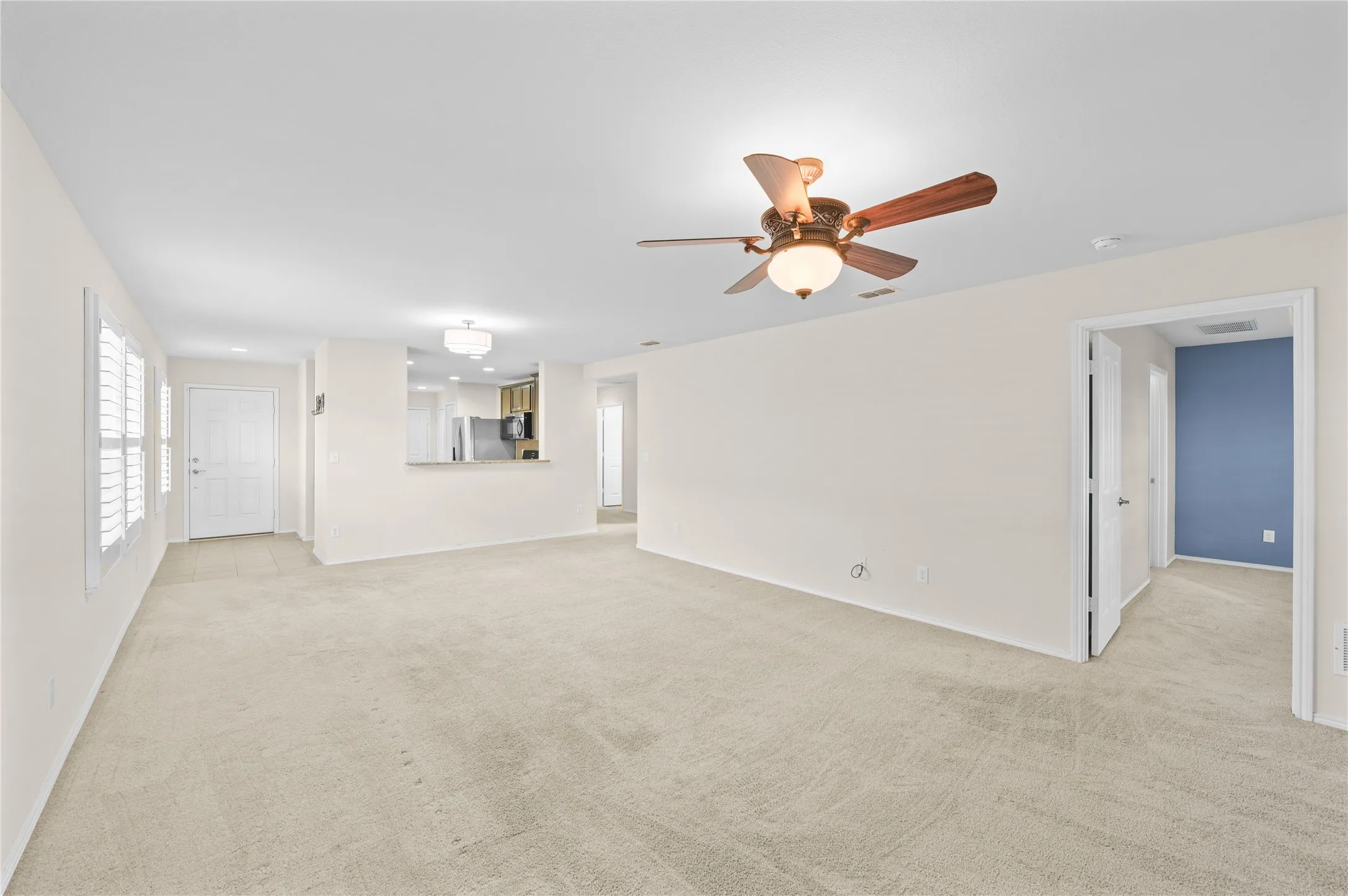 Single Family Residence For Sale in Denton County , 127 Montague Lane, Frisco, Texas 75036, 3 Bedroom, 2 Bathroom, 2 Garage spaces, 1,457 Sqft, built in 2014, Preowned, mls#21221499, Real Estate Agent in Frisco, Homes For Sale in Denton county, Homes For Sale in Frisco, Realtor in Frisco Texas, Real Estate Brokerage Independent Realty Texas, Luminita Cordes Realtor