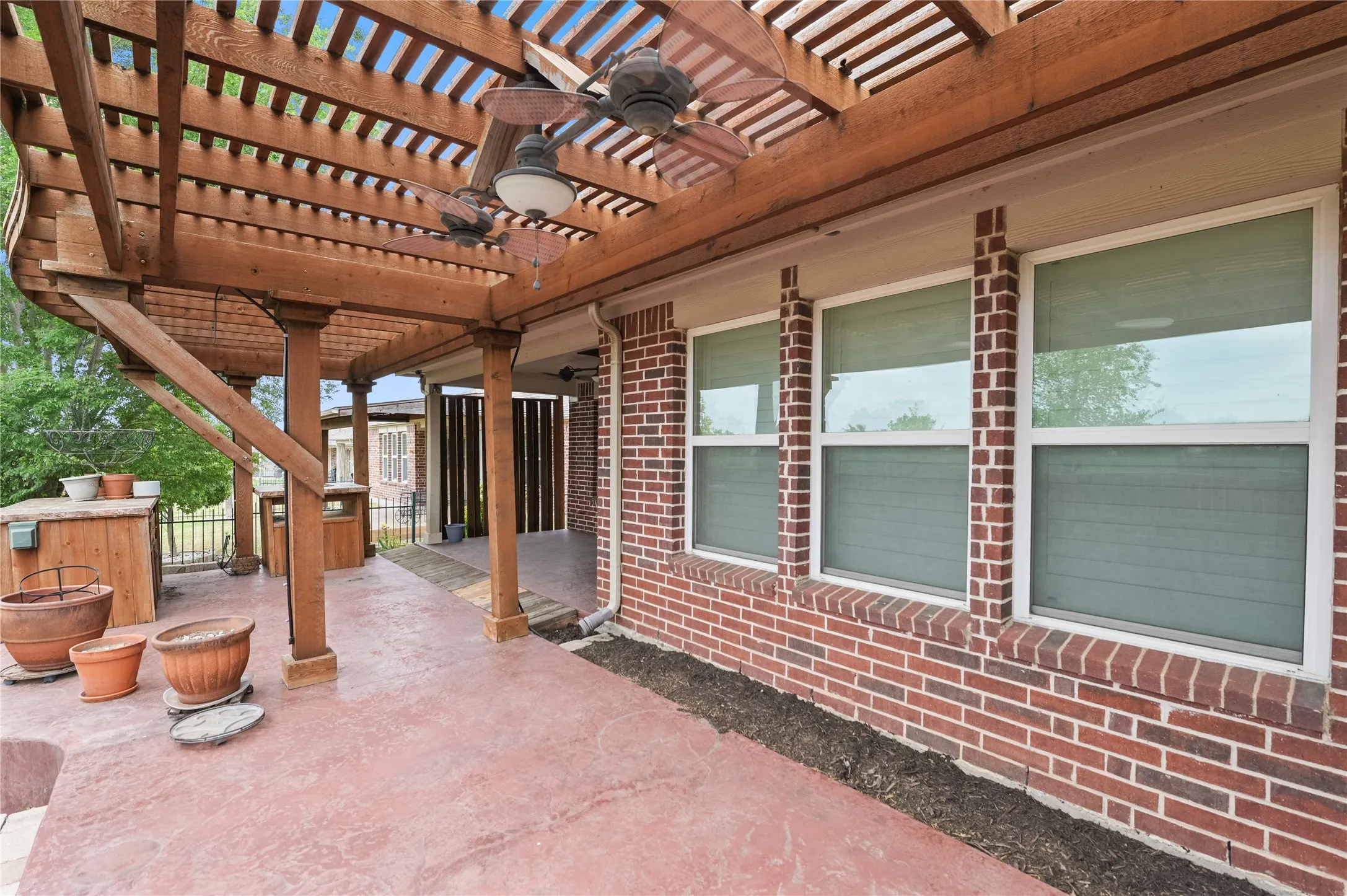 Single Family Residence For Sale in Denton County , 127 Montague Lane, Frisco, Texas 75036, 3 Bedroom, 2 Bathroom, 2 Garage spaces, 1,457 Sqft, built in 2014, Preowned, mls#21221499, Real Estate Agent in Frisco, Homes For Sale in Denton county, Homes For Sale in Frisco, Realtor in Frisco Texas, Real Estate Brokerage Independent Realty Texas, Luminita Cordes Realtor