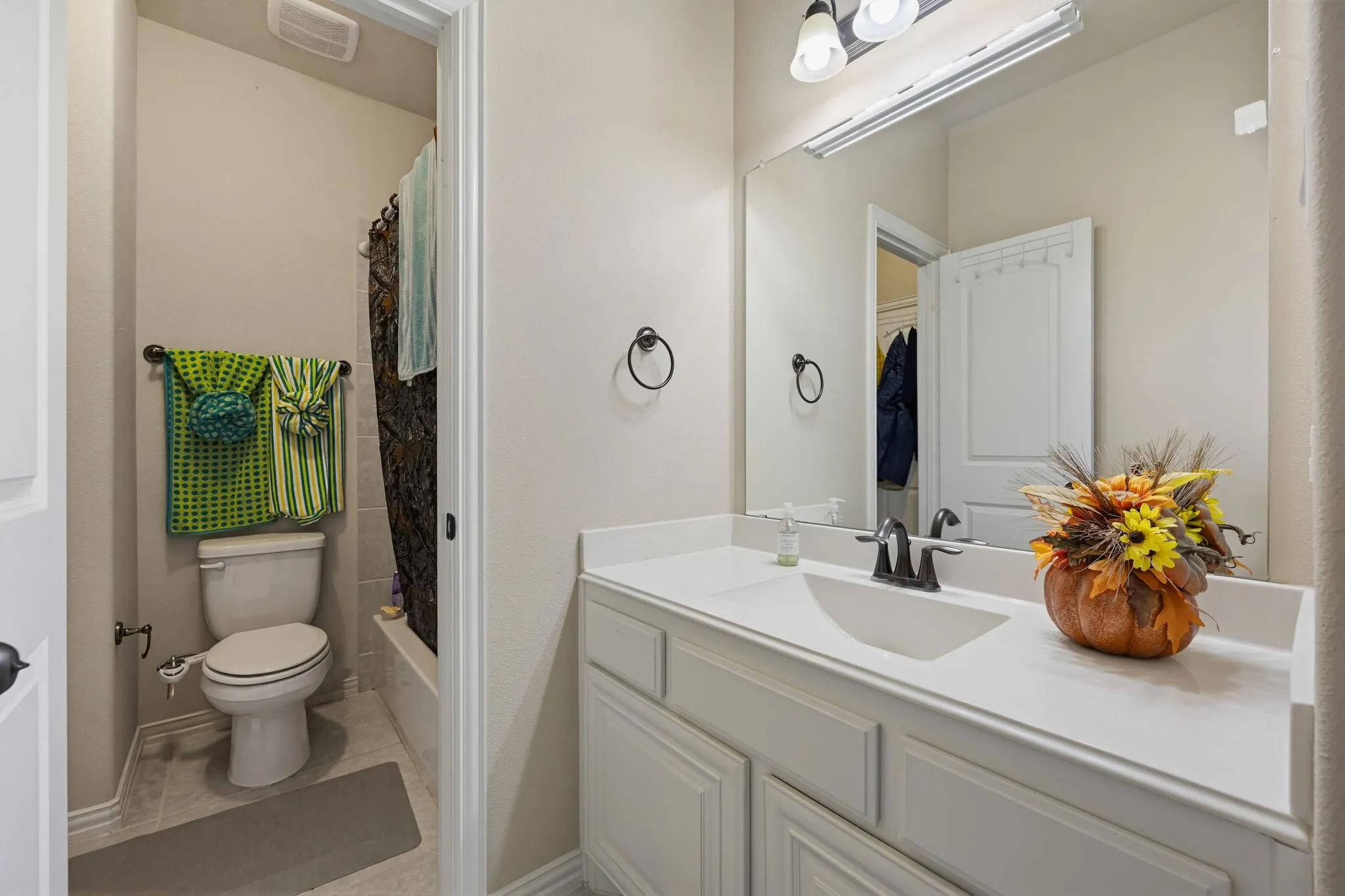 Single Family Residence For Sale in Collin County , 1608 Alamosa Drive, Allen, Texas 75013, 5 Bedroom, 4 Bathroom, 3 Garage spaces, 4,259 Sqft, built in 2015, Preowned, mls#21225203, Real Estate Agent in Allen, Homes For Sale in Collin county, Homes For Sale in Allen, Realtor in Allen Texas, Real Estate Brokerage Independent Realty Texas, Luminita Cordes Realtor