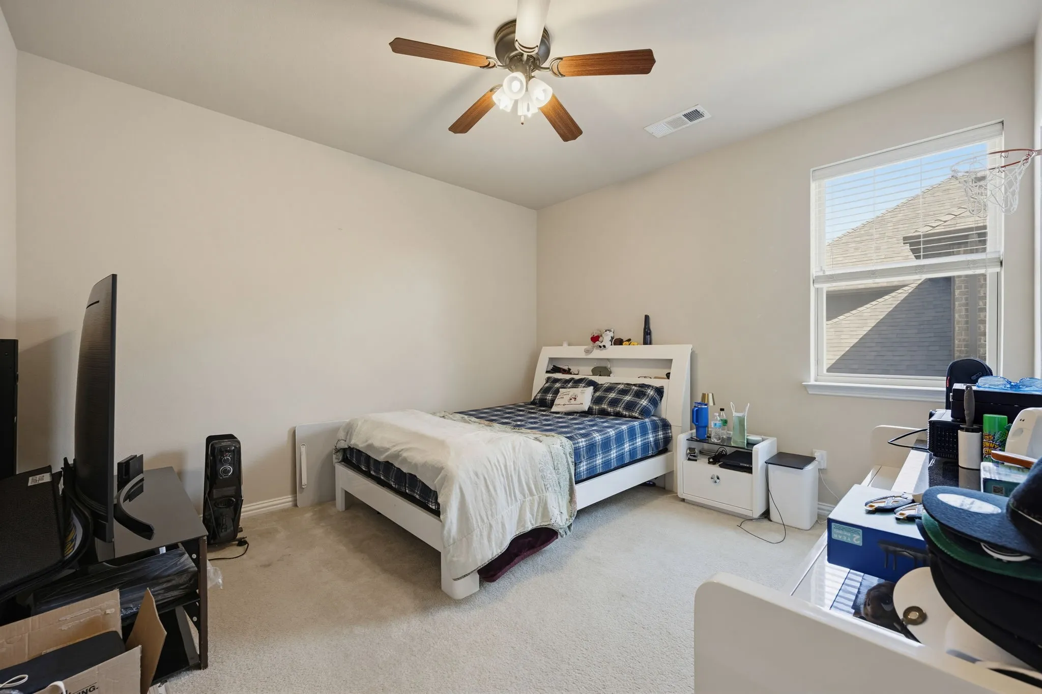 Single Family Residence For Sale in Collin County , 1608 Alamosa Drive, Allen, Texas 75013, 5 Bedroom, 4 Bathroom, 3 Garage spaces, 4,259 Sqft, built in 2015, Preowned, mls#21225203, Real Estate Agent in Allen, Homes For Sale in Collin county, Homes For Sale in Allen, Realtor in Allen Texas, Real Estate Brokerage Independent Realty Texas, Luminita Cordes Realtor
