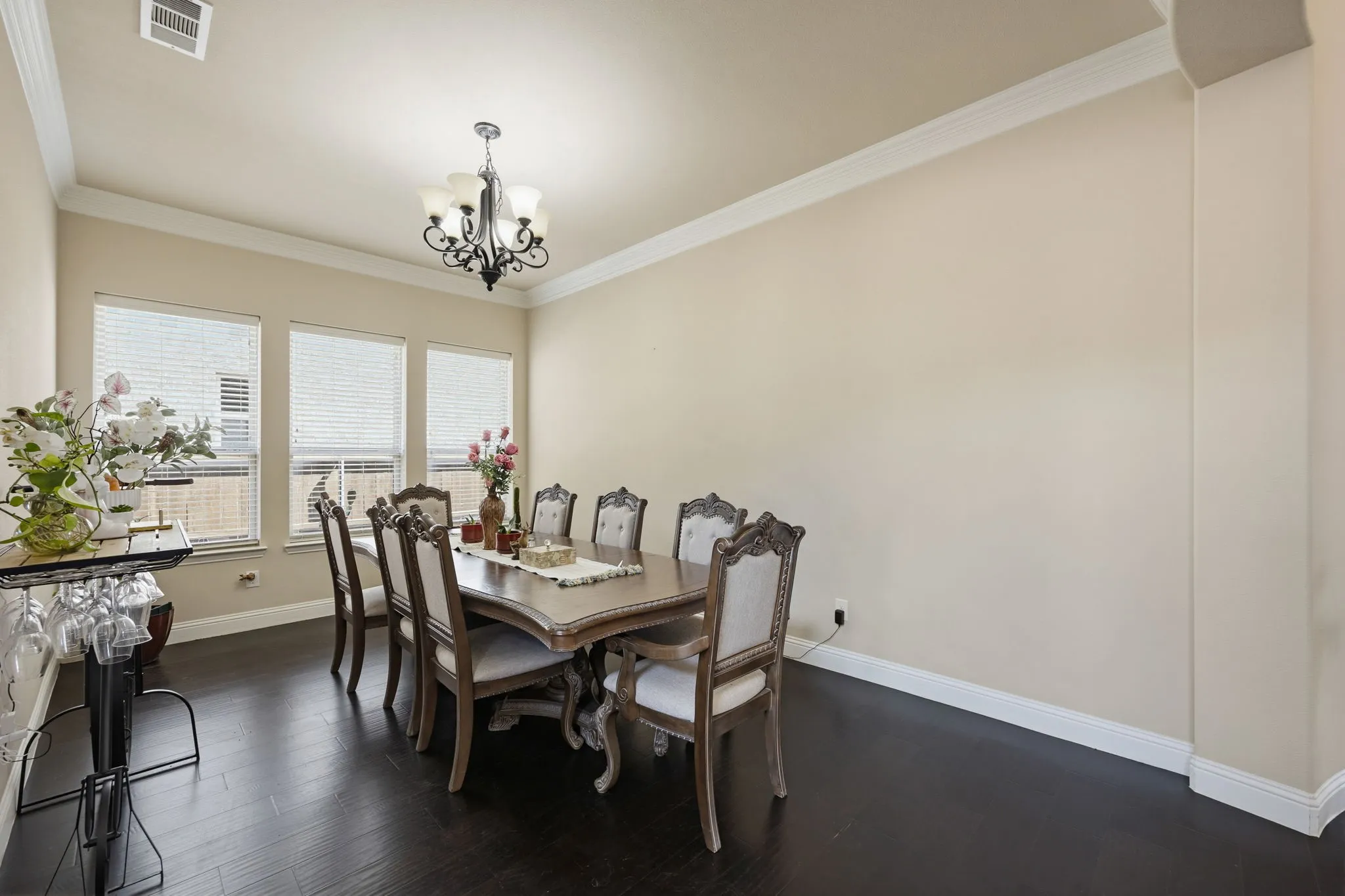 Single Family Residence For Sale in Collin County , 1608 Alamosa Drive, Allen, Texas 75013, 5 Bedroom, 4 Bathroom, 3 Garage spaces, 4,259 Sqft, built in 2015, Preowned, mls#21225203, Real Estate Agent in Allen, Homes For Sale in Collin county, Homes For Sale in Allen, Realtor in Allen Texas, Real Estate Brokerage Independent Realty Texas, Luminita Cordes Realtor