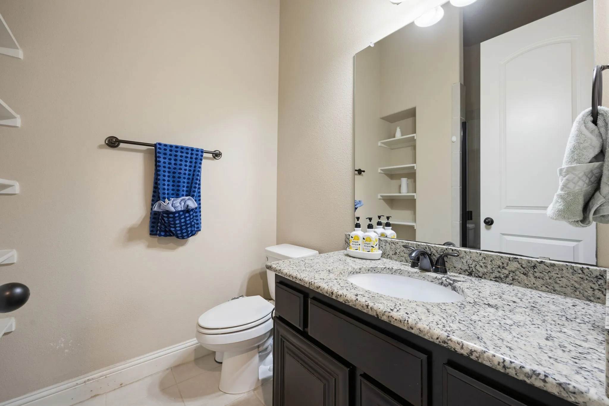 Single Family Residence For Sale in Collin County , 1608 Alamosa Drive, Allen, Texas 75013, 5 Bedroom, 4 Bathroom, 3 Garage spaces, 4,259 Sqft, built in 2015, Preowned, mls#21225203, Real Estate Agent in Allen, Homes For Sale in Collin county, Homes For Sale in Allen, Realtor in Allen Texas, Real Estate Brokerage Independent Realty Texas, Luminita Cordes Realtor