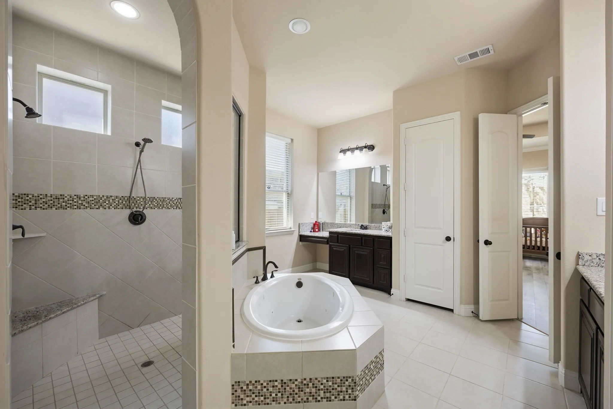 Single Family Residence For Sale in Collin County , 1608 Alamosa Drive, Allen, Texas 75013, 5 Bedroom, 4 Bathroom, 3 Garage spaces, 4,259 Sqft, built in 2015, Preowned, mls#21225203, Real Estate Agent in Allen, Homes For Sale in Collin county, Homes For Sale in Allen, Realtor in Allen Texas, Real Estate Brokerage Independent Realty Texas, Luminita Cordes Realtor