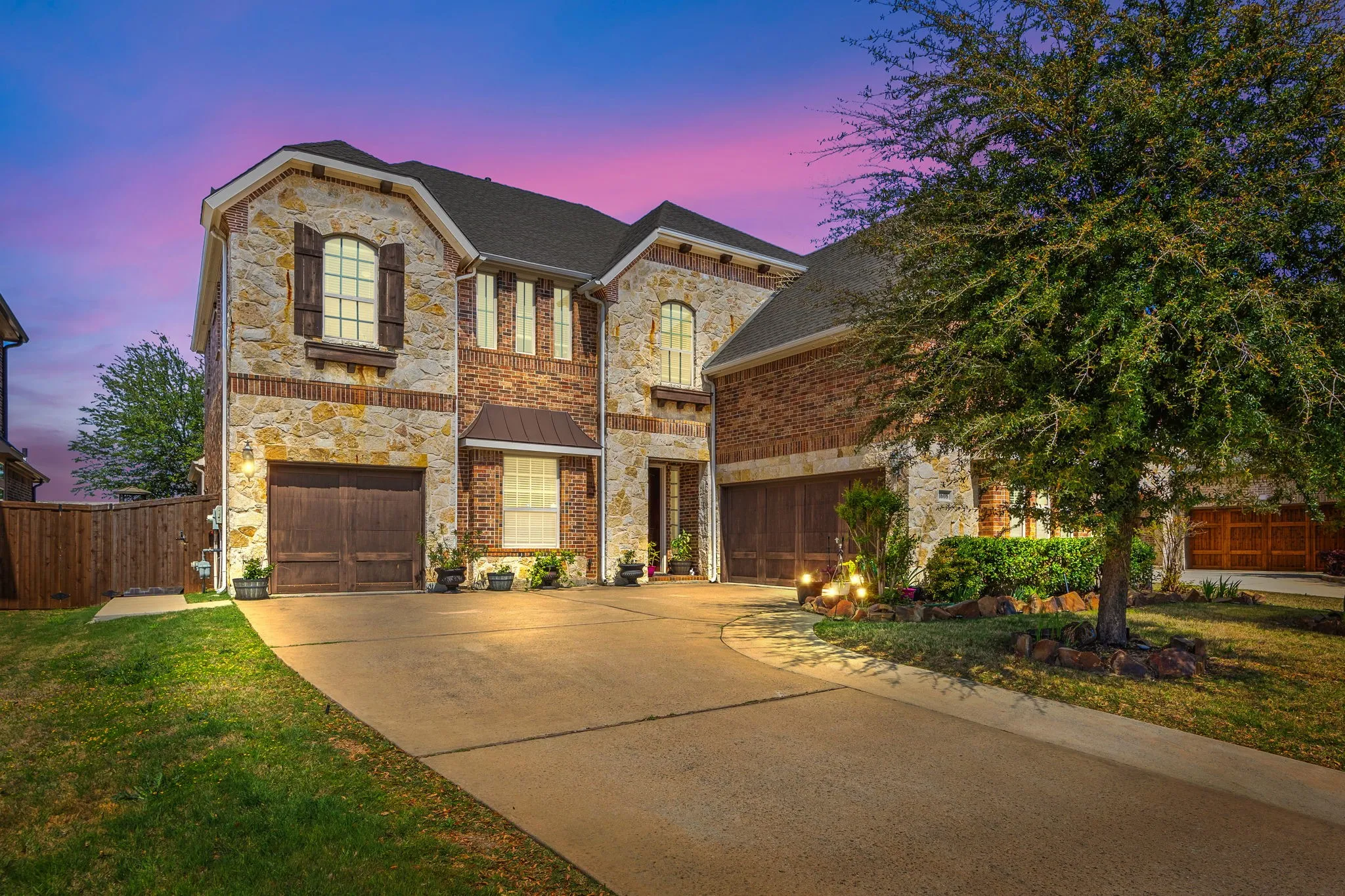 Single Family Residence For Sale in Collin County , 1608 Alamosa Drive, Allen, Texas 75013, 5 Bedroom, 4 Bathroom, 3 Garage spaces, 4,259 Sqft, built in 2015, Preowned, mls#21225203, Real Estate Agent in Allen, Homes For Sale in Collin county, Homes For Sale in Allen, Realtor in Allen Texas, Real Estate Brokerage Independent Realty Texas, Luminita Cordes Realtor