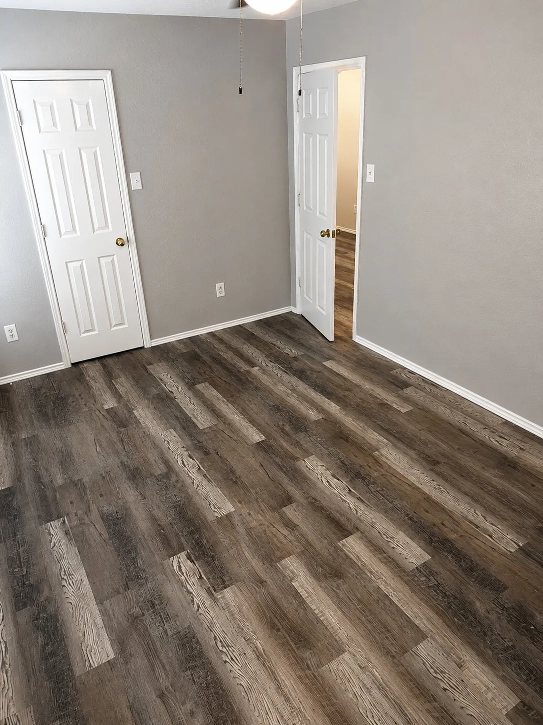 Single Family Residence For Sale in Kaufman County , 103 Denali Court, Terrell, Texas 75160, 4 Bedroom, 3 Bathroom, 2 Garage spaces, 2,424 Sqft, built in 2004, Preowned, mls#21197729, Real Estate Agent in Terrell, Homes For Sale in Kaufman county, Homes For Sale in Terrell, Realtor in Terrell Texas, Real Estate Brokerage Independent Realty Texas, Luminita Cordes Realtor