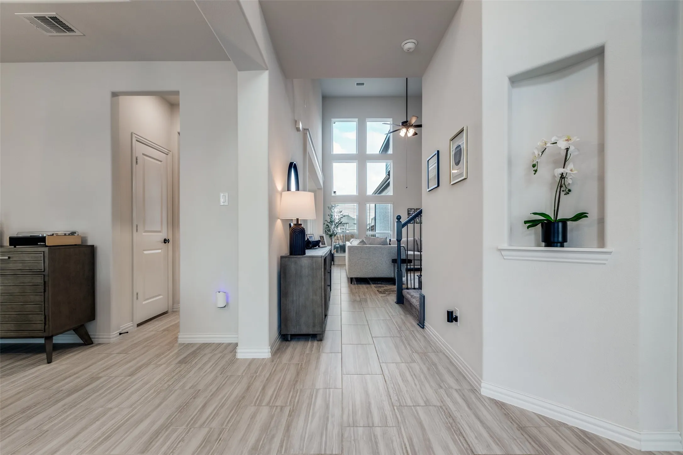 Single Family Residence For Sale in Denton County , 1352 Peregrine Trail, Frisco, Texas 75036, 5 Bedroom, 4 Bathroom, 2 Garage spaces, 3,391 Sqft, built in 2023, mls#21225161, Real Estate Agent in Frisco, Homes For Sale in Denton county, Homes For Sale in Frisco, Realtor in Frisco Texas, Real Estate Brokerage Independent Realty Texas, Luminita Cordes Realtor