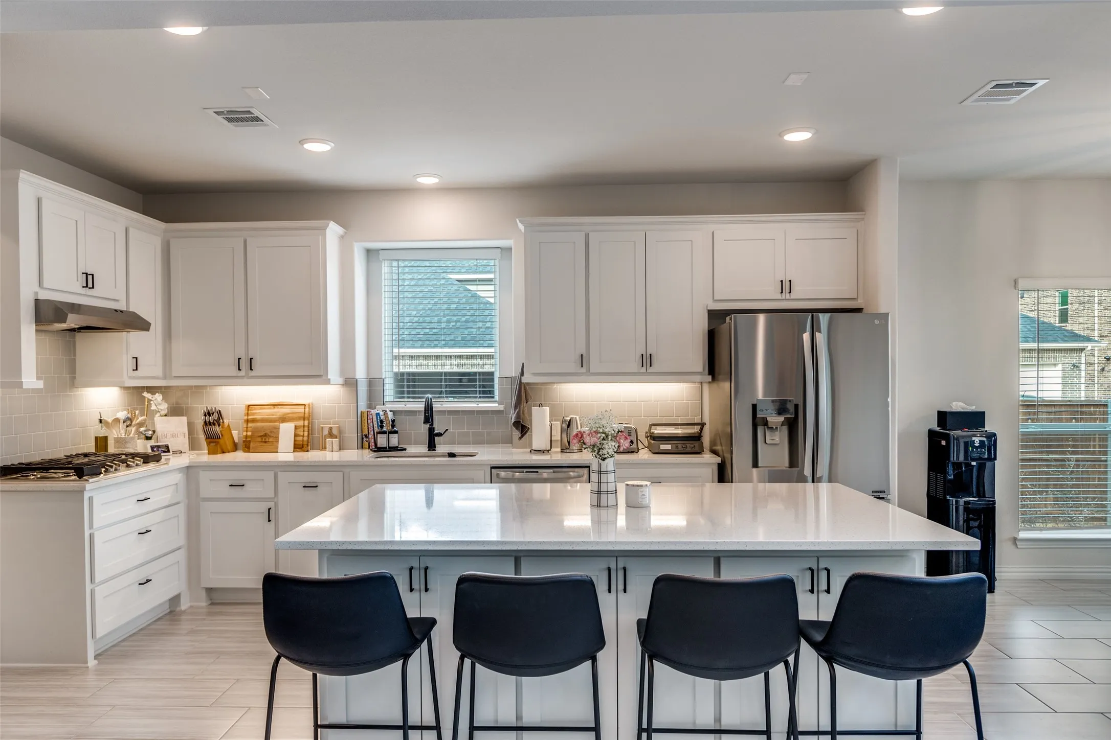 Single Family Residence For Sale in Denton County , 1352 Peregrine Trail, Frisco, Texas 75036, 5 Bedroom, 4 Bathroom, 2 Garage spaces, 3,391 Sqft, built in 2023, mls#21225161, Real Estate Agent in Frisco, Homes For Sale in Denton county, Homes For Sale in Frisco, Realtor in Frisco Texas, Real Estate Brokerage Independent Realty Texas, Luminita Cordes Realtor