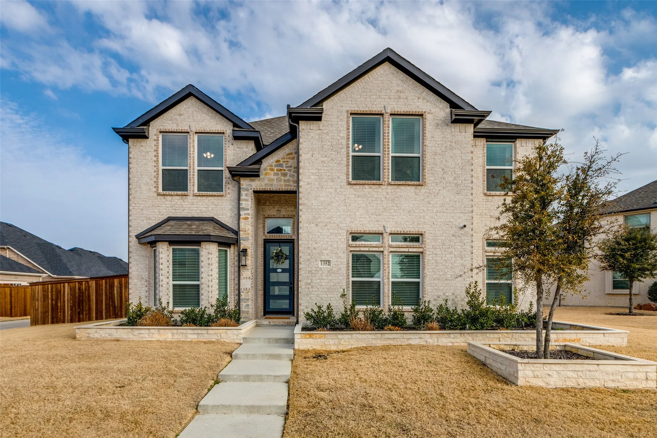 Single Family Residence For Sale in Denton County , 1352 Peregrine Trail, Frisco, Texas 75036, 5 Bedroom, 4 Bathroom, 2 Garage spaces, 3,391 Sqft, built in 2023, mls#21225161, Real Estate Agent in Frisco, Homes For Sale in Denton county, Homes For Sale in Frisco, Realtor in Frisco Texas, Real Estate Brokerage Independent Realty Texas, Luminita Cordes Realtor
