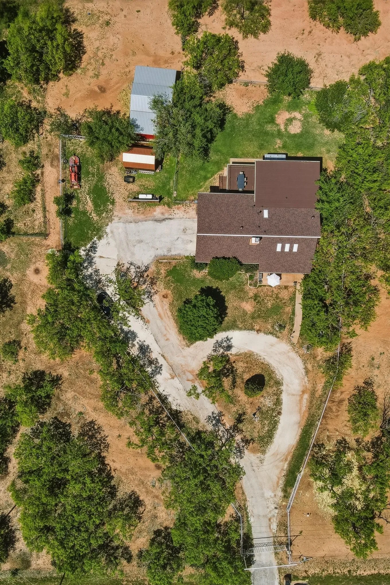 Single Family Residence For Sale in Taylor County , 432 Clark Road, Abilene, Texas 79602, 4 Bedrooms, 3 Bathrooms, 2 Garage spaces, 3,193 Sqft, built in 1982, Price $555,000, mls#21225224, Real Estate Agent in Abilene, Homes For Sale in Taylor county, Homes For Sale in Abilene, Realtor in Abilene Texas, Real Estate Brokerage Independent Realty Texas, Luminita Cordes Realtor