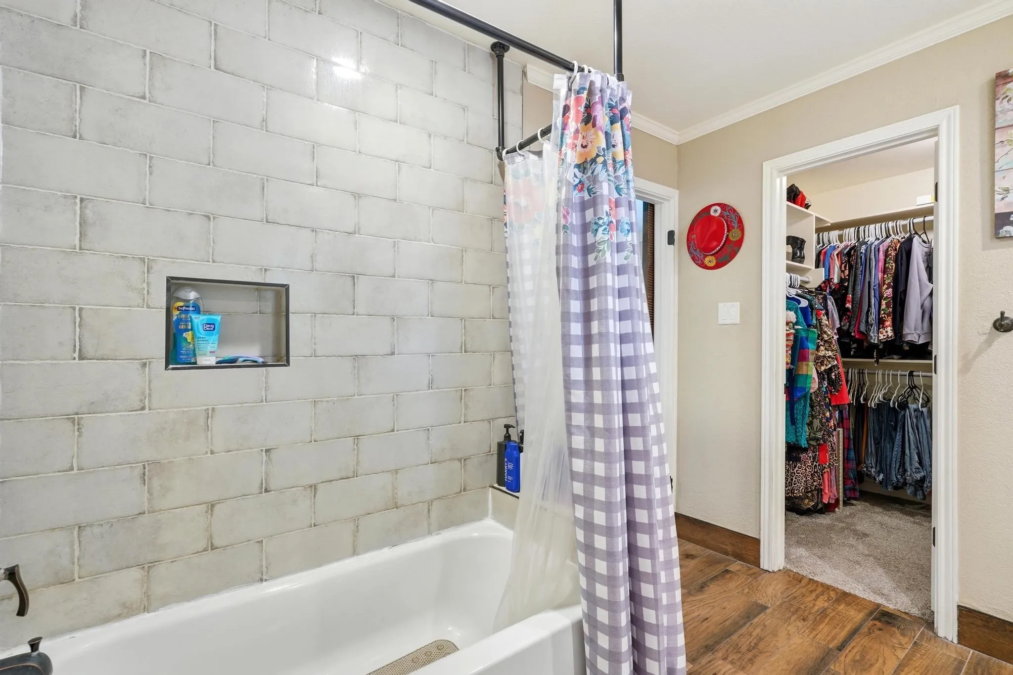 Single Family Residence For Sale in Taylor County , 432 Clark Road, Abilene, Texas 79602, 4 Bedrooms, 3 Bathrooms, 2 Garage spaces, 3,193 Sqft, built in 1982, Price $555,000, mls#21225224, Real Estate Agent in Abilene, Homes For Sale in Taylor county, Homes For Sale in Abilene, Realtor in Abilene Texas, Real Estate Brokerage Independent Realty Texas, Luminita Cordes Realtor