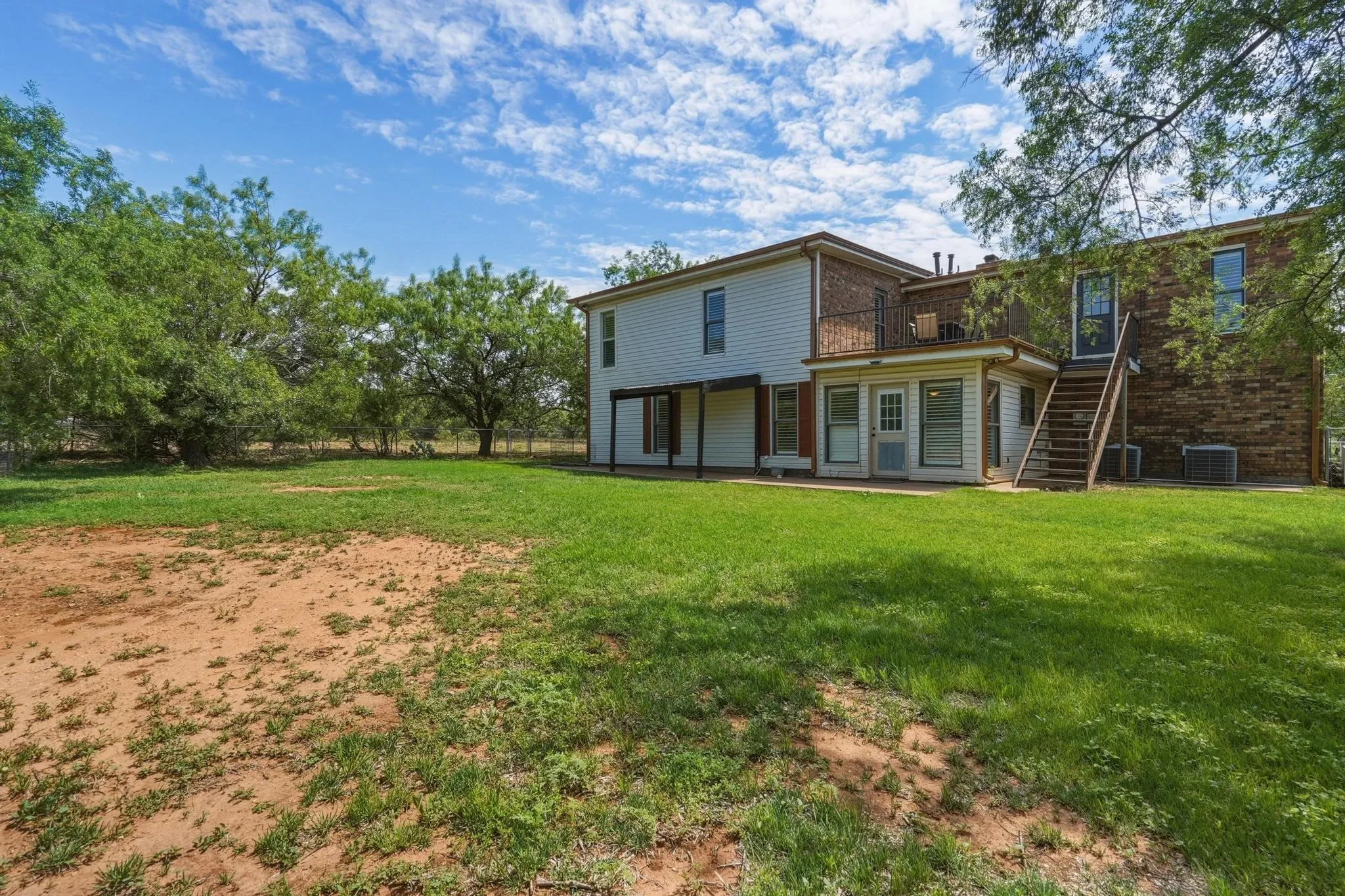 Single Family Residence For Sale in Taylor County , 432 Clark Road, Abilene, Texas 79602, 4 Bedrooms, 3 Bathrooms, 2 Garage spaces, 3,193 Sqft, built in 1982, Price $555,000, mls#21225224, Real Estate Agent in Abilene, Homes For Sale in Taylor county, Homes For Sale in Abilene, Realtor in Abilene Texas, Real Estate Brokerage Independent Realty Texas, Luminita Cordes Realtor