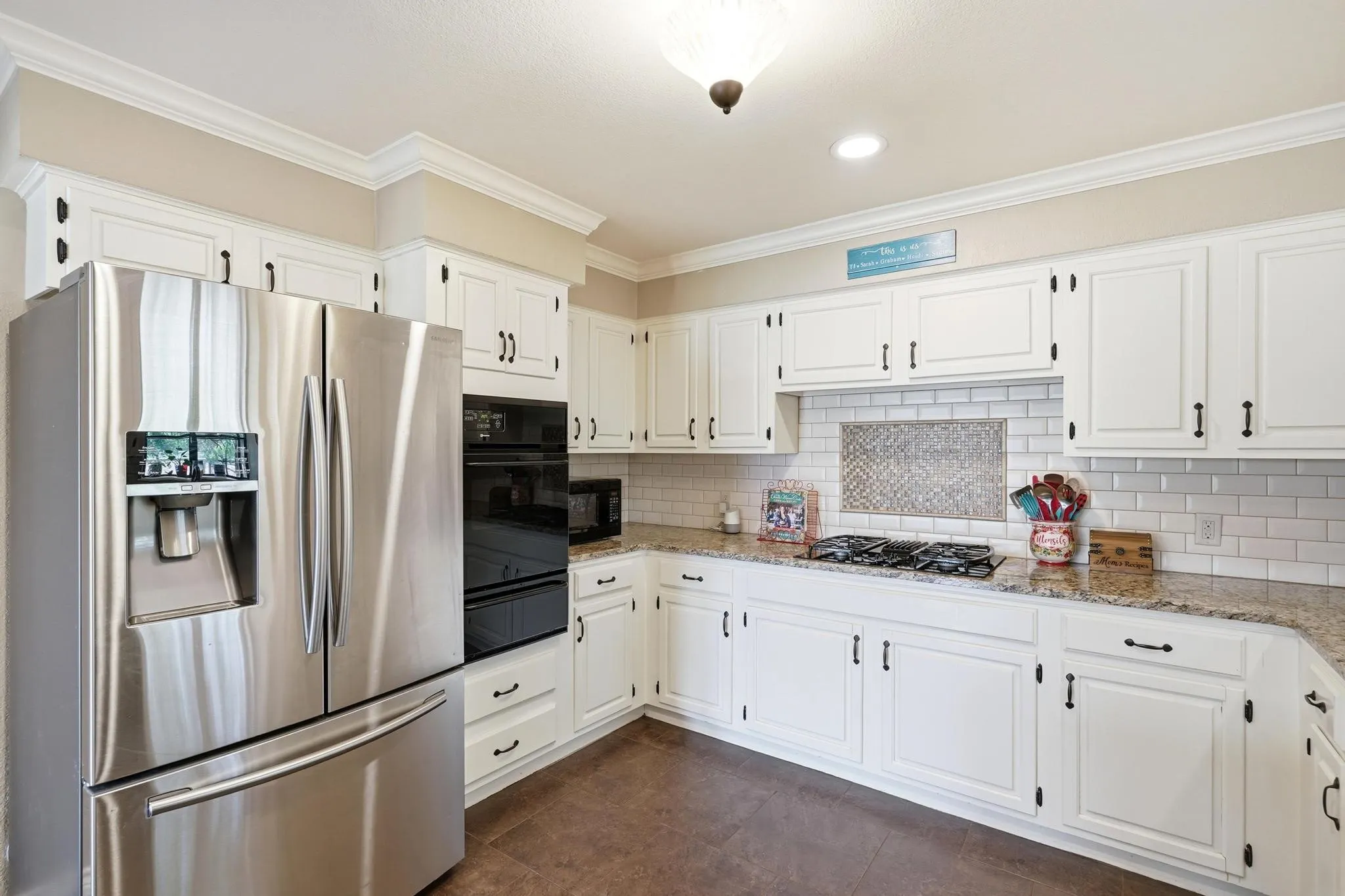 Single Family Residence For Sale in Taylor County , 432 Clark Road, Abilene, Texas 79602, 4 Bedrooms, 3 Bathrooms, 2 Garage spaces, 3,193 Sqft, built in 1982, Price $555,000, mls#21225224, Real Estate Agent in Abilene, Homes For Sale in Taylor county, Homes For Sale in Abilene, Realtor in Abilene Texas, Real Estate Brokerage Independent Realty Texas, Luminita Cordes Realtor