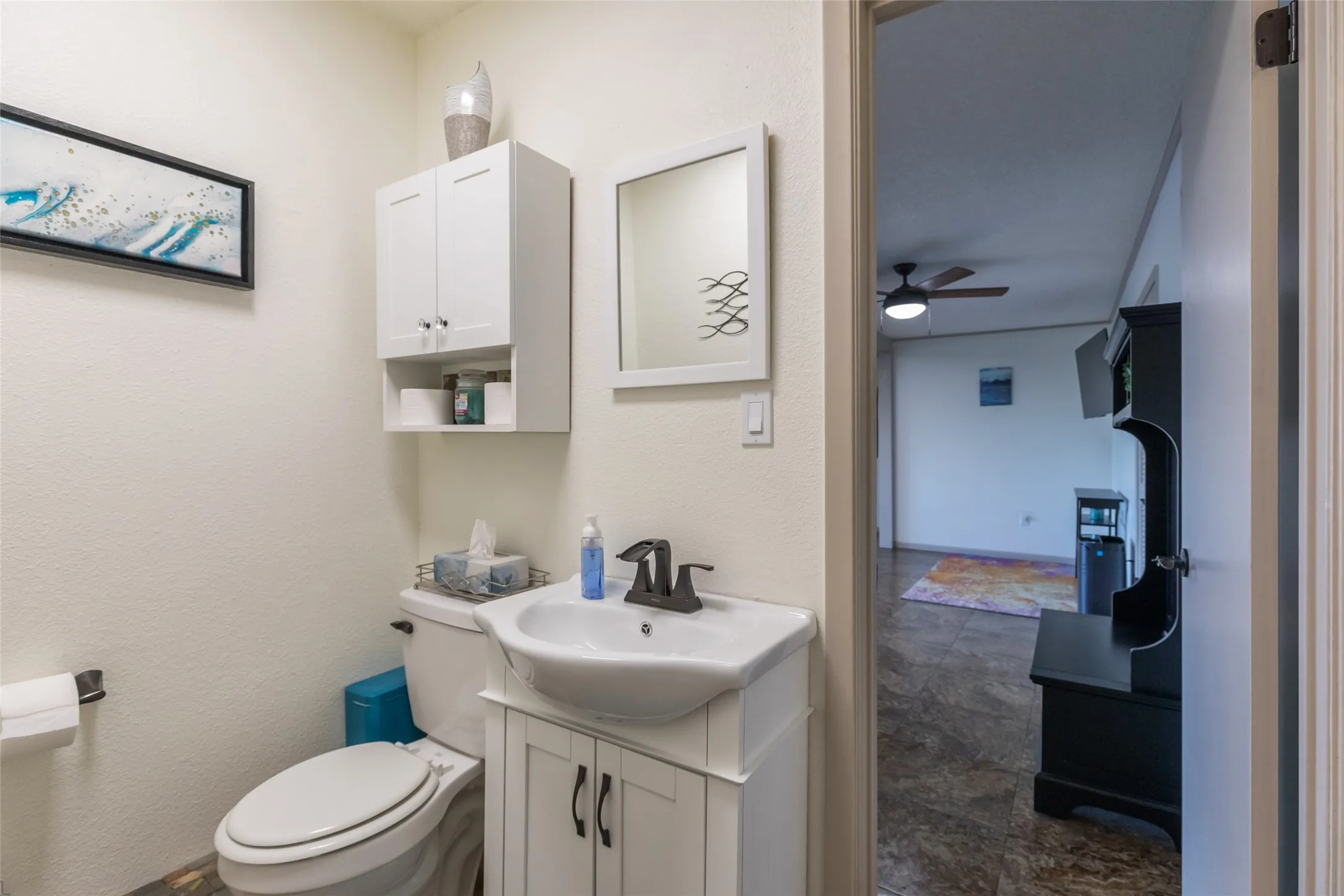 Single Family Residence For Sale in Brown County , 9014 Mesa View Road, Brownwood, Texas 76801, 5 Bedroom, 4 Bathroom, 2 Garage spaces, 3,220 Sqft, built in 1986, Price $569,000, mls#21224101, Real Estate Agent in Brownwood, Homes For Sale in Brown county, Homes For Sale in Brownwood, Realtor in Brownwood Texas, Real Estate Brokerage Independent Realty Texas, Luminita Cordes Realtor