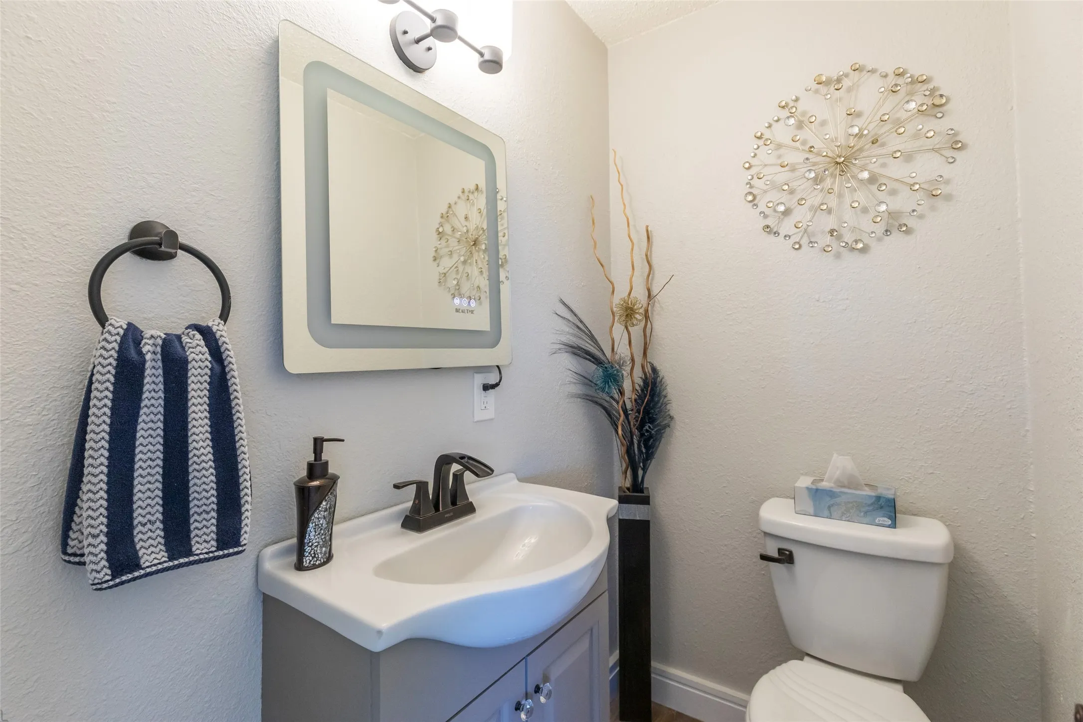 Single Family Residence For Sale in Brown County , 9014 Mesa View Road, Brownwood, Texas 76801, 5 Bedroom, 4 Bathroom, 2 Garage spaces, 3,220 Sqft, built in 1986, Price $569,000, mls#21224101, Real Estate Agent in Brownwood, Homes For Sale in Brown county, Homes For Sale in Brownwood, Realtor in Brownwood Texas, Real Estate Brokerage Independent Realty Texas, Luminita Cordes Realtor