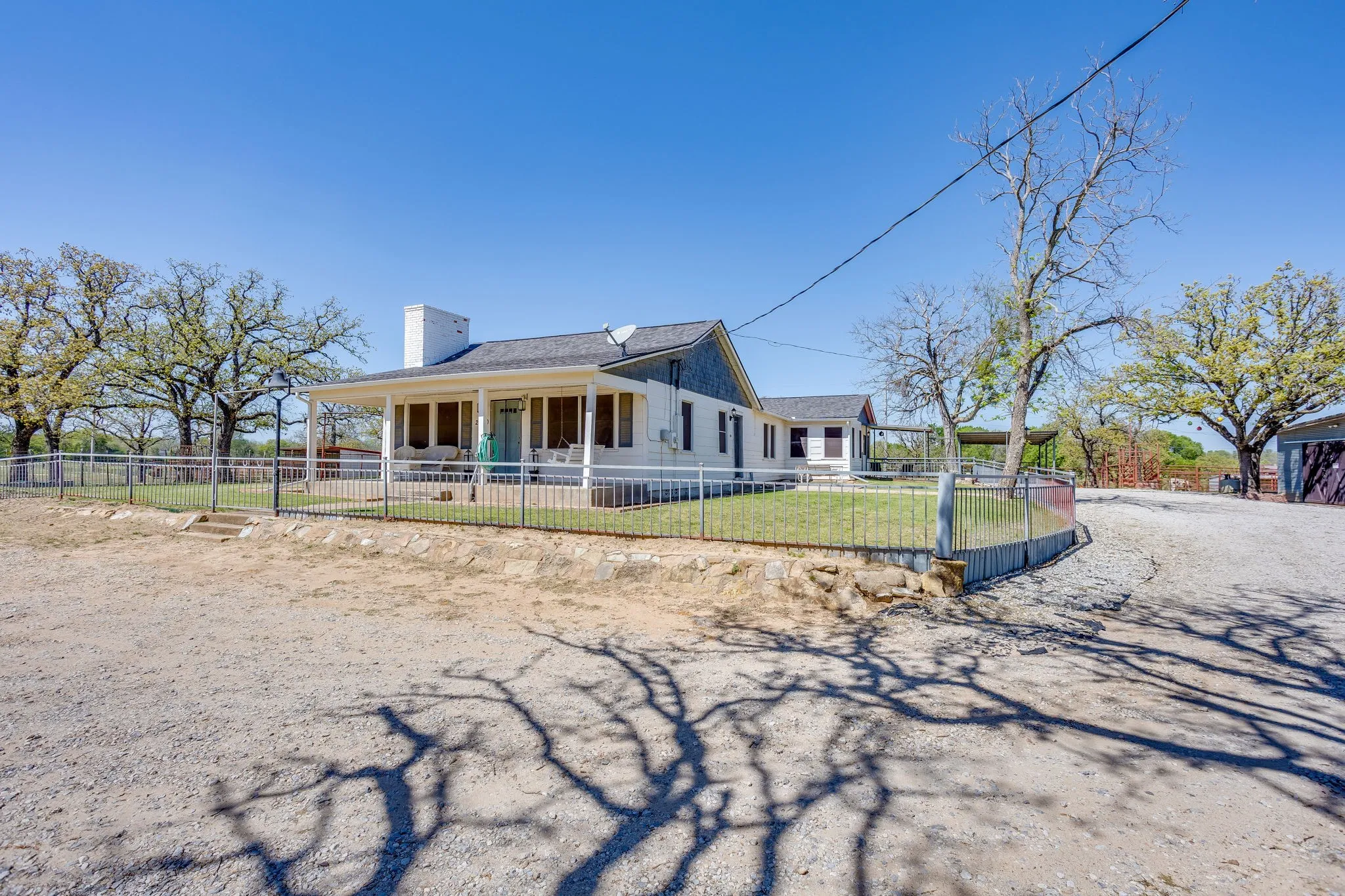 Office For Sale in Parker County , 2800 Ranger Highway, Weatherford, Texas 76088, 0, 0, Garage spaces, 0 Sqft, built in 2000, Preowned, Price $1,699,000, mls#21225186, Real Estate Agent in Weatherford, Homes For Sale in Parker county, Homes For Sale in Weatherford, Realtor in Weatherford Texas, Real Estate Brokerage Independent Realty Texas, Luminita Cordes Realtor