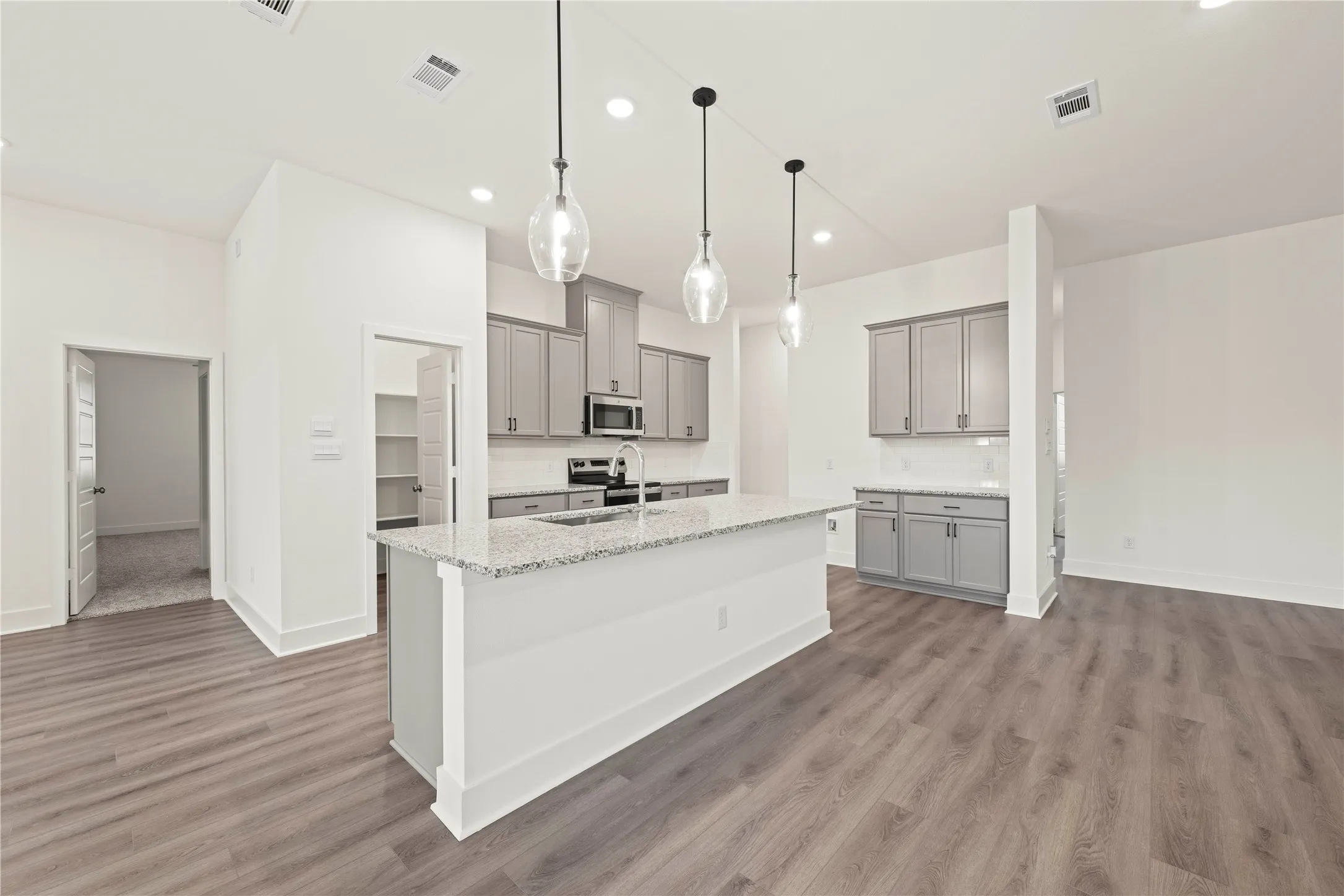 Single Family Residence For Sale in Mc Lennan County , 8000 Candy Lane, Waco, Texas 76708, 4 Bedroom, 3 Bathroom, 2 Garage spaces, 2,237 Sqft, built in 2026, mls#21225286, Real Estate Agent in Waco, Homes For Sale in Mc Lennan county, Homes For Sale in Waco, Realtor in Waco Texas, Real Estate Brokerage Independent Realty Texas, Luminita Cordes Realtor