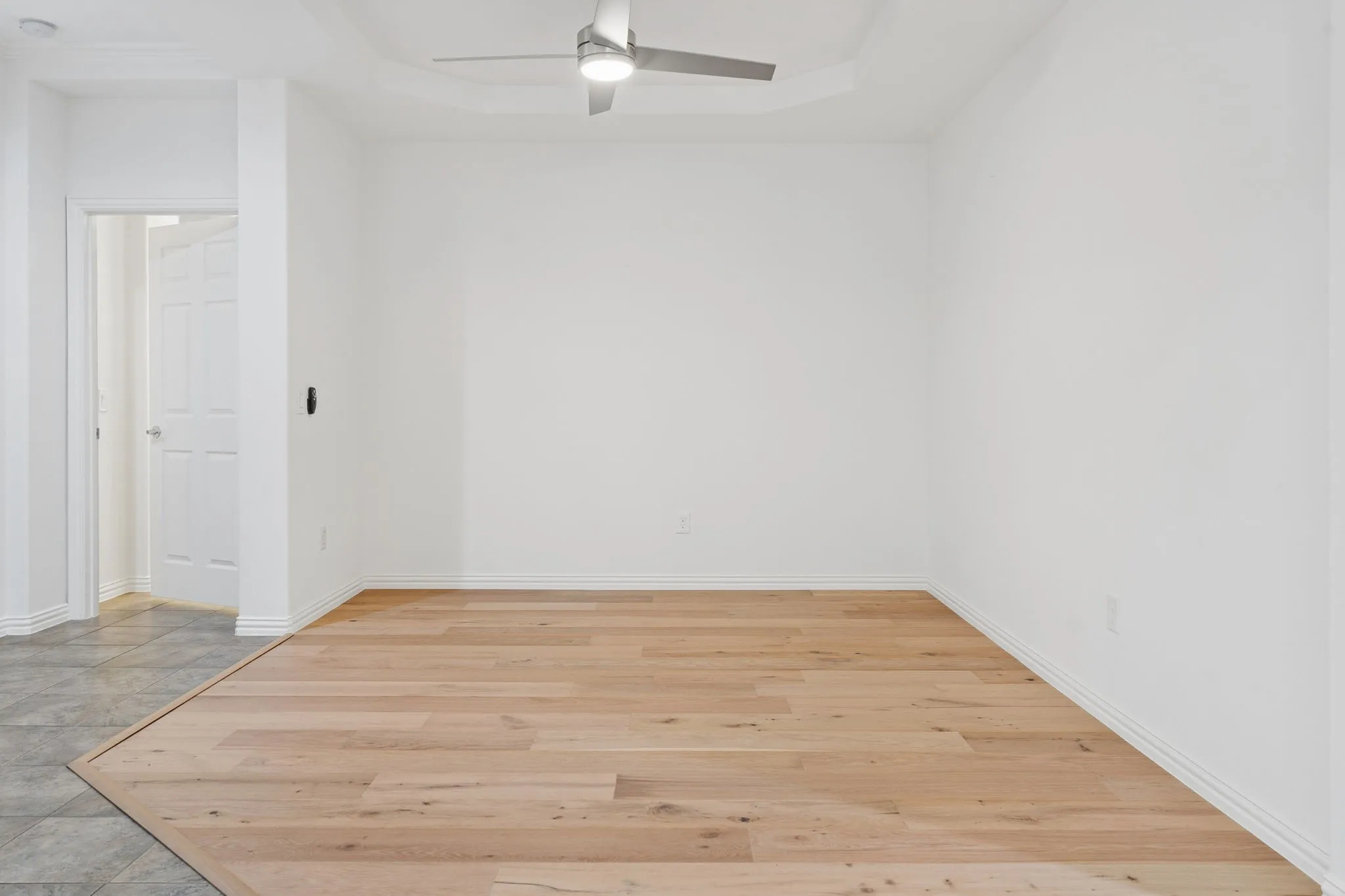 Great open area to use as a formal dining, den, library, etc.