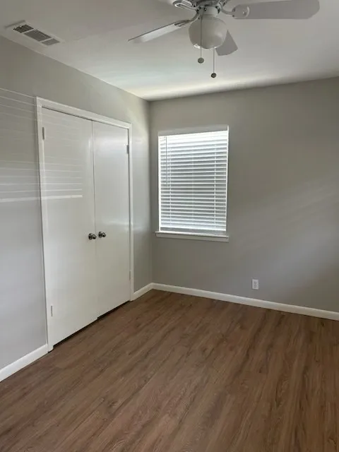Single Family Residence For Sale in Denton County , 1716 Westchester Street, Denton, Texas 76201, 3 Bedroom, 2 Bathroom, 2 Garage spaces, 1,532 Sqft, built in 1964, Preowned, mls#21225061, Real Estate Agent in Denton, Homes For Sale in Denton county, Homes For Sale in Denton, Realtor in Denton Texas, Real Estate Brokerage Independent Realty Texas, Luminita Cordes Realtor