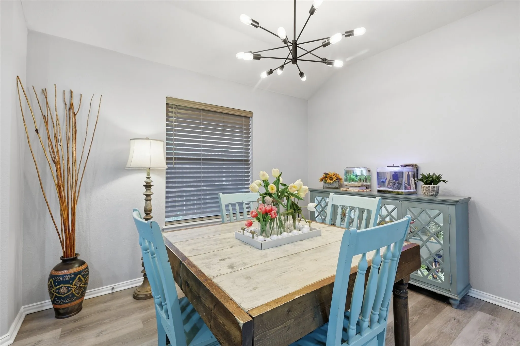 Single Family Residence For Sale in Tarrant County , 5621 Swords Drive, Fort Worth, Texas 76137, 3 Bedrooms, 2 Bathrooms, 1 Garage spaces, 1,371 Sqft, built in 2000, Price $292,000, mls#21225347, Real Estate Agent in Fort Worth, Homes For Sale in Tarrant county, Homes For Sale in Fort Worth, Realtor in Fort Worth Texas, Real Estate Brokerage Independent Realty Texas, Luminita Cordes Realtor