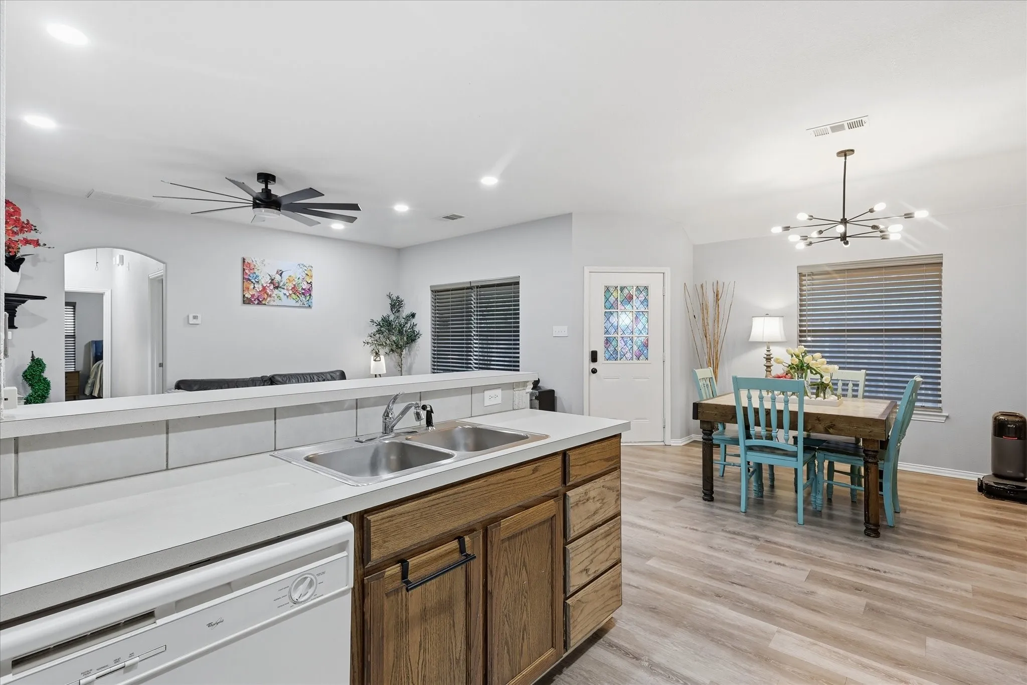 Single Family Residence For Sale in Tarrant County , 5621 Swords Drive, Fort Worth, Texas 76137, 3 Bedrooms, 2 Bathrooms, 1 Garage spaces, 1,371 Sqft, built in 2000, Price $292,000, mls#21225347, Real Estate Agent in Fort Worth, Homes For Sale in Tarrant county, Homes For Sale in Fort Worth, Realtor in Fort Worth Texas, Real Estate Brokerage Independent Realty Texas, Luminita Cordes Realtor