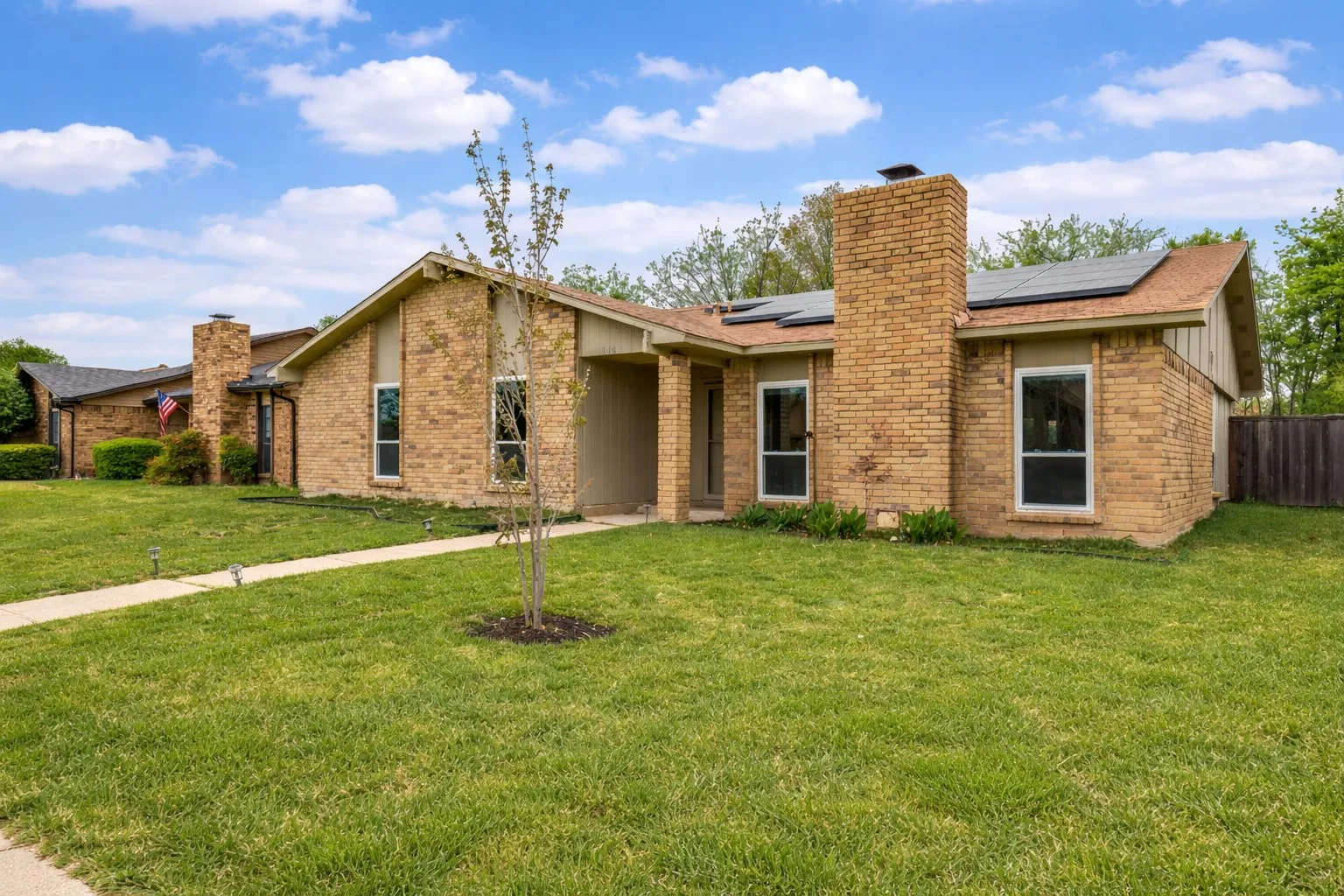 Single Family Residence For Sale in Dallas County , 310 Willow Springs Court, Coppell, Texas 75019, 4 Bedroom, 2 Bathroom, 2 Garage spaces, 1,980 Sqft, built in 1979, Preowned, mls#21223022, Real Estate Agent in Coppell, Homes For Sale in Dallas county, Homes For Sale in Coppell, Realtor in Coppell Texas, Real Estate Brokerage Independent Realty Texas, Luminita Cordes Realtor