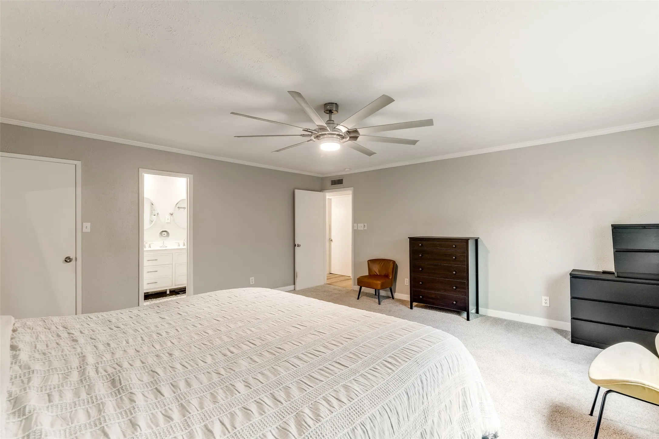 Single Family Residence For Sale in Dallas County , 310 Willow Springs Court, Coppell, Texas 75019, 4 Bedroom, 2 Bathroom, 2 Garage spaces, 1,980 Sqft, built in 1979, Preowned, mls#21223022, Real Estate Agent in Coppell, Homes For Sale in Dallas county, Homes For Sale in Coppell, Realtor in Coppell Texas, Real Estate Brokerage Independent Realty Texas, Luminita Cordes Realtor