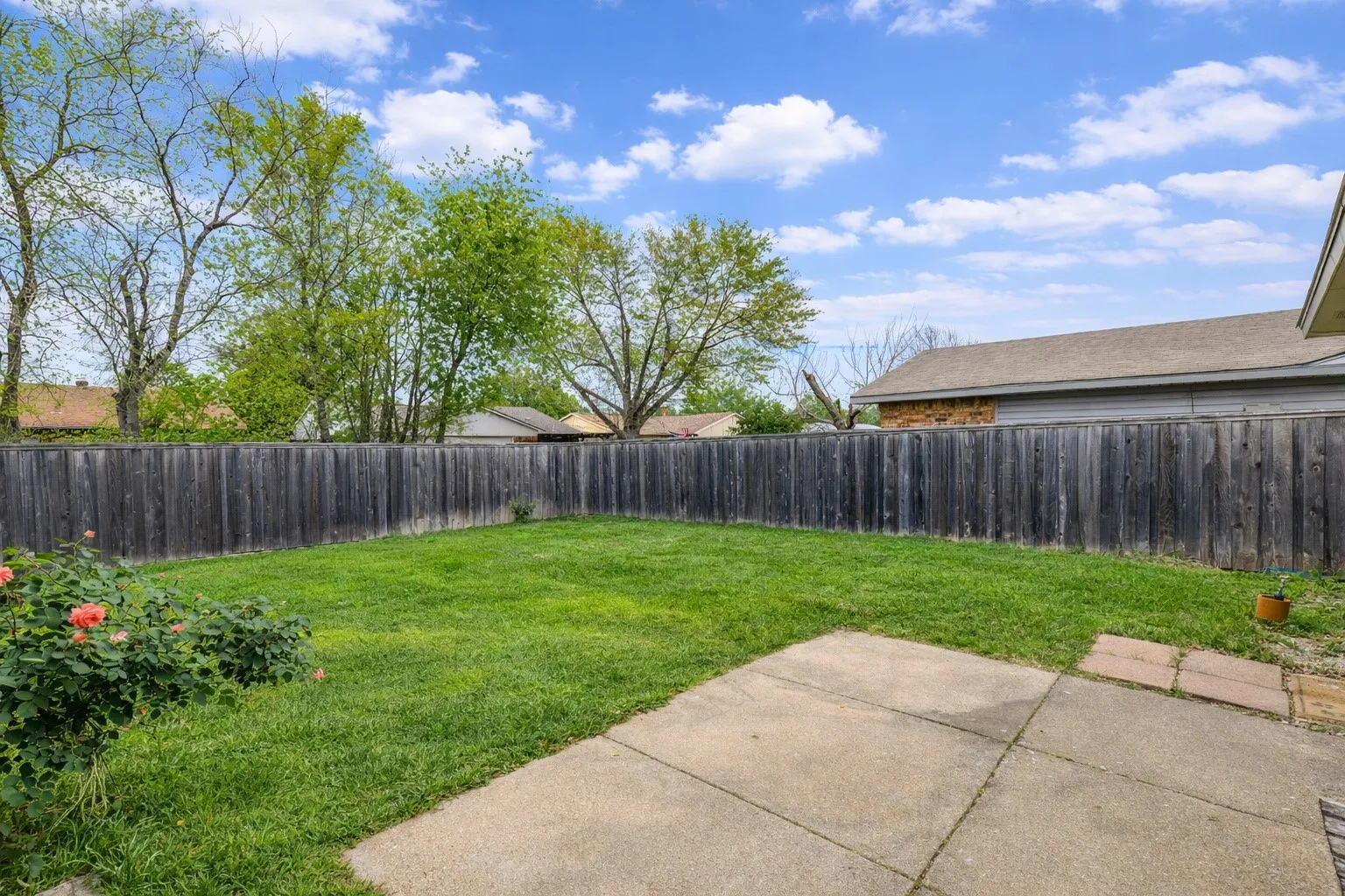 Single Family Residence For Sale in Dallas County , 310 Willow Springs Court, Coppell, Texas 75019, 4 Bedroom, 2 Bathroom, 2 Garage spaces, 1,980 Sqft, built in 1979, Preowned, mls#21223022, Real Estate Agent in Coppell, Homes For Sale in Dallas county, Homes For Sale in Coppell, Realtor in Coppell Texas, Real Estate Brokerage Independent Realty Texas, Luminita Cordes Realtor