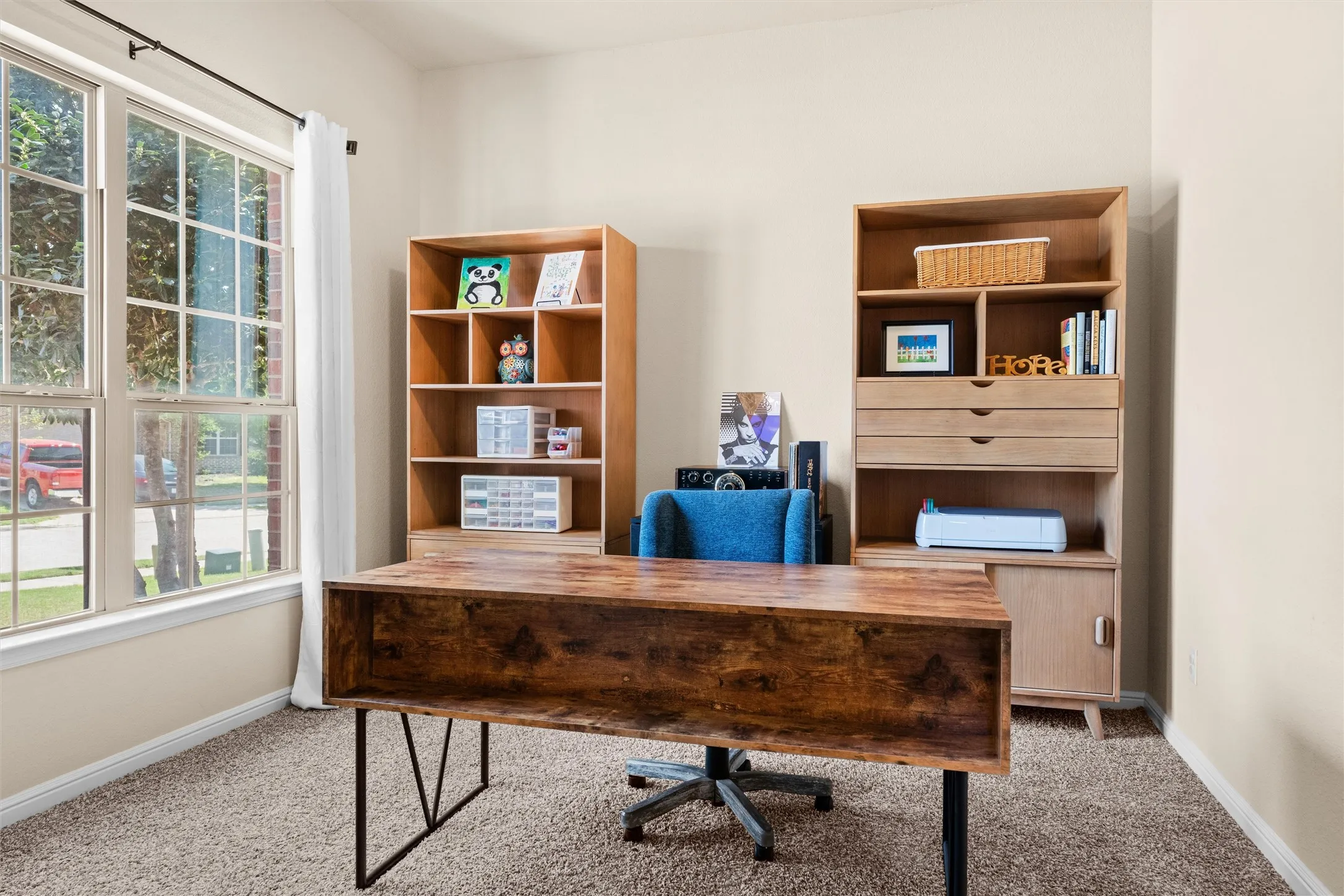 Separate study off the entry
