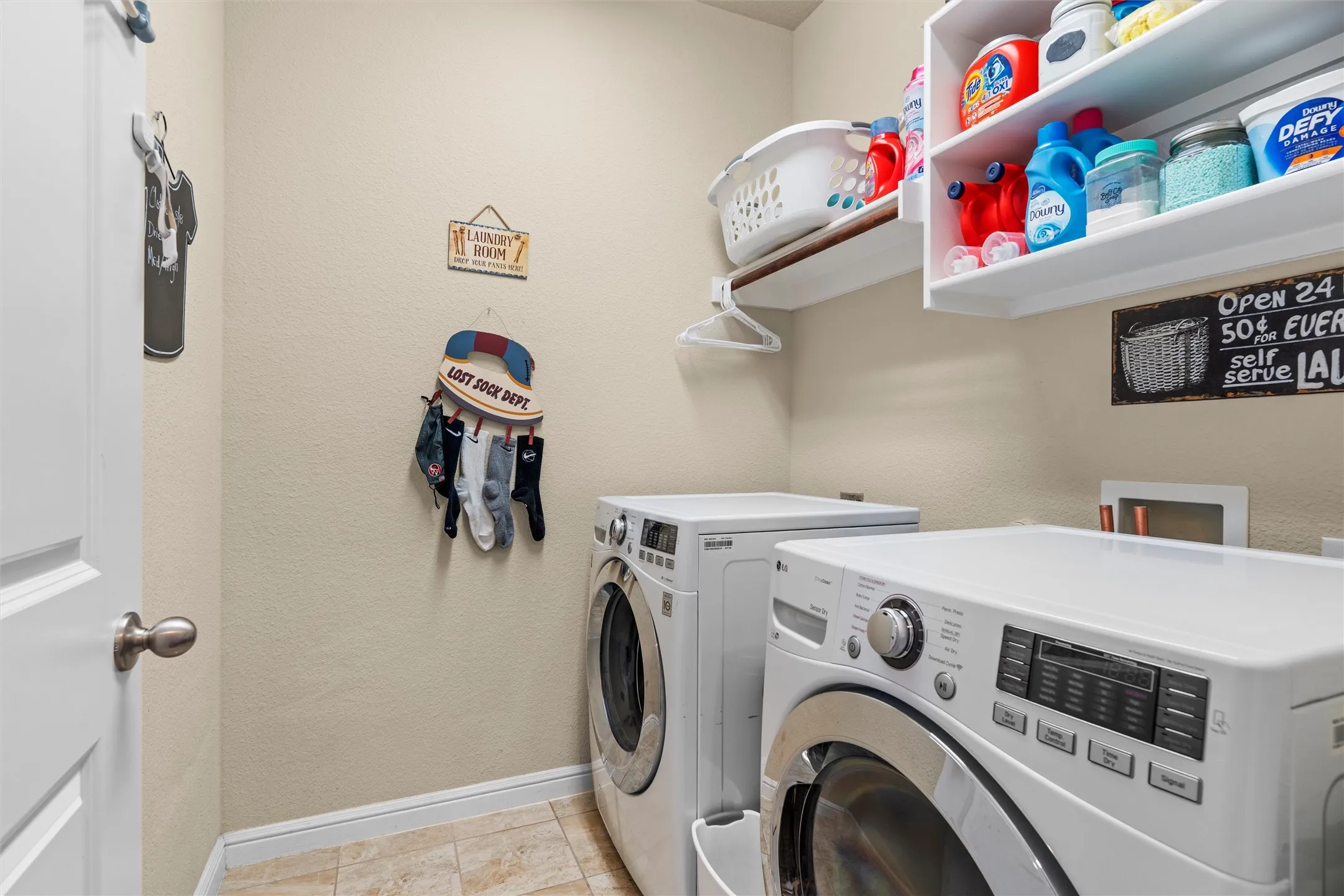 Single Family Residence For Sale in Denton County , 920 Goldenmist Drive, Little Elm, Texas 75068, 3 Bedroom, 3 Bathroom, 2 Garage spaces, 2,437 Sqft, built in 2014, Preowned, mls#21218287, Real Estate Agent in Little Elm, Homes For Sale in Denton county, Homes For Sale in Little Elm, Realtor in Little Elm Texas, Real Estate Brokerage Independent Realty Texas, Luminita Cordes Realtor