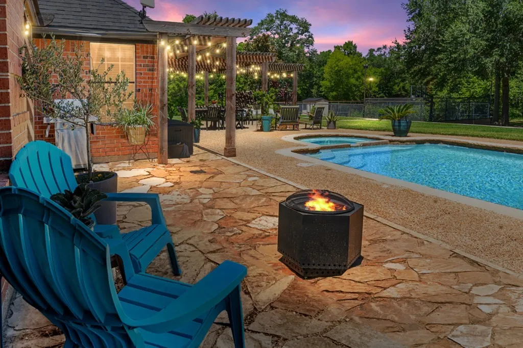 Single Family Residence For Sale in Van Zandt County , 1933 Vz County Road 2721, Mabank, Texas 75147, 5 Bedrooms, 4 Bathrooms, 3 Garage spaces, 3,433 Sqft, built in 1997, Price $1,695,000, mls#21225424, Real Estate Agent in Mabank, Homes For Sale in Van Zandt county, Homes For Sale in Mabank, Realtor in Mabank Texas, Real Estate Brokerage Independent Realty Texas, Luminita Cordes Realtor