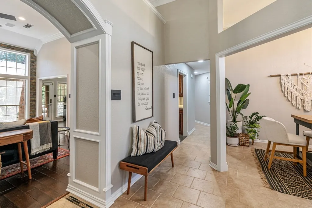 Single Family Residence For Sale in Van Zandt County , 1933 Vz County Road 2721, Mabank, Texas 75147, 5 Bedrooms, 4 Bathrooms, 3 Garage spaces, 3,433 Sqft, built in 1997, Price $1,695,000, mls#21225424, Real Estate Agent in Mabank, Homes For Sale in Van Zandt county, Homes For Sale in Mabank, Realtor in Mabank Texas, Real Estate Brokerage Independent Realty Texas, Luminita Cordes Realtor
