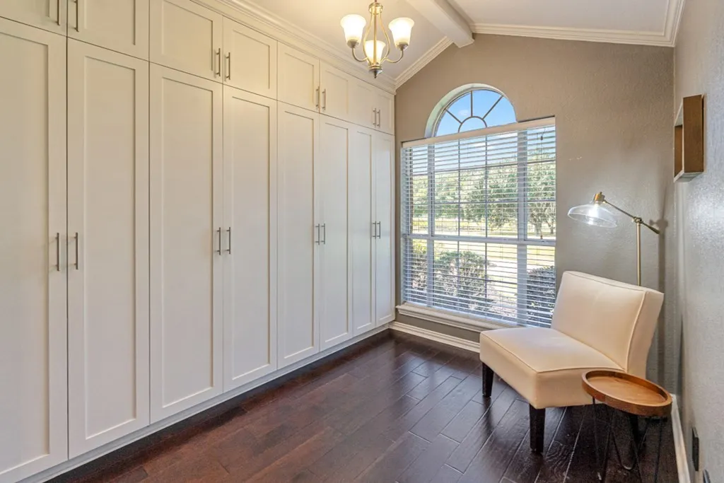 Single Family Residence For Sale in Van Zandt County , 1933 Vz County Road 2721, Mabank, Texas 75147, 5 Bedrooms, 4 Bathrooms, 3 Garage spaces, 3,433 Sqft, built in 1997, Price $1,695,000, mls#21225424, Real Estate Agent in Mabank, Homes For Sale in Van Zandt county, Homes For Sale in Mabank, Realtor in Mabank Texas, Real Estate Brokerage Independent Realty Texas, Luminita Cordes Realtor