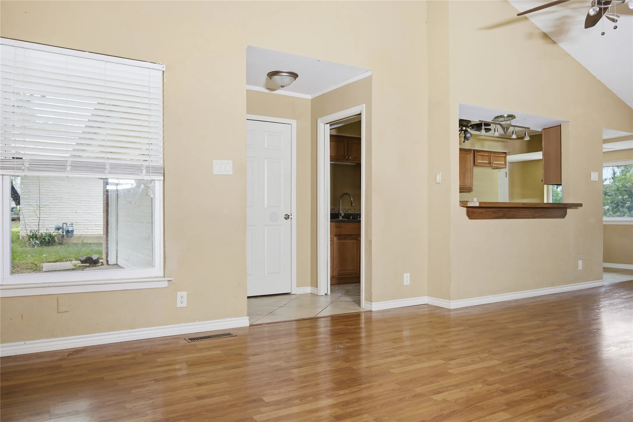 Great floorplan that offers seperation while still feeling open.