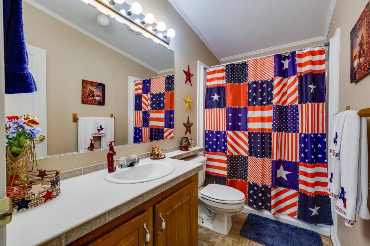 Mobile Home For Sale in Ellis County , 4880 WHITEHEAD Road, Midlothian, Texas 76065, 3 Bedroom, 2 Bathroom, Garage spaces, 1,664 Sqft, built in 2000, mls#21225449, Real Estate Agent in Midlothian, Homes For Sale in Ellis county, Homes For Sale in Midlothian, Realtor in Midlothian Texas, Real Estate Brokerage Independent Realty Texas, Luminita Cordes Realtor