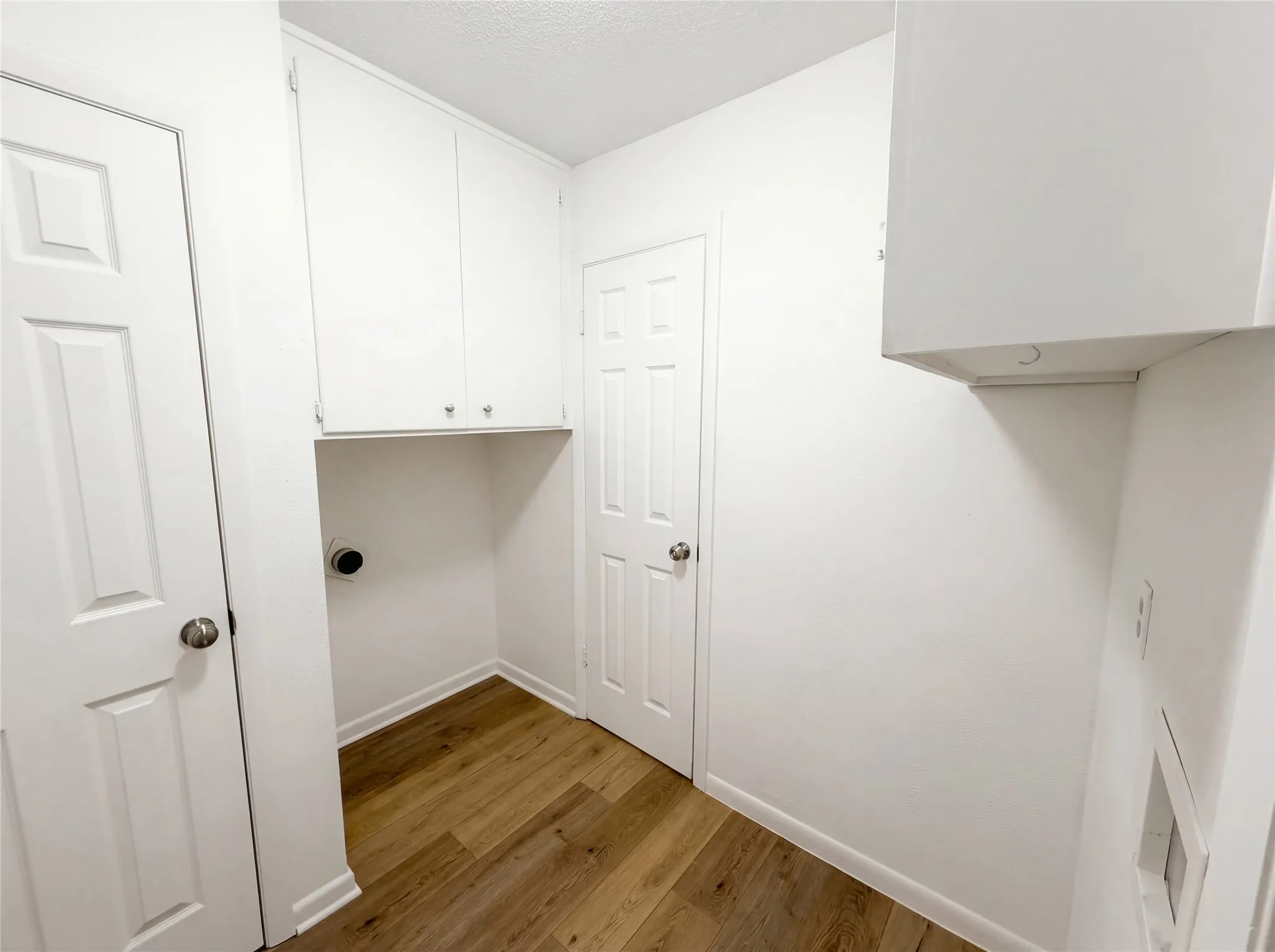Single Family Residence For Sale in Parker County , 607 State Street, Weatherford, Texas 76086, 3 Bedroom, 3 Bathroom, 2 Garage spaces, 1,569 Sqft, built in 1967, Preowned, Price $283,000, mls#21225469, Real Estate Agent in Weatherford, Homes For Sale in Parker county, Homes For Sale in Weatherford, Realtor in Weatherford Texas, Real Estate Brokerage Independent Realty Texas, Luminita Cordes Realtor