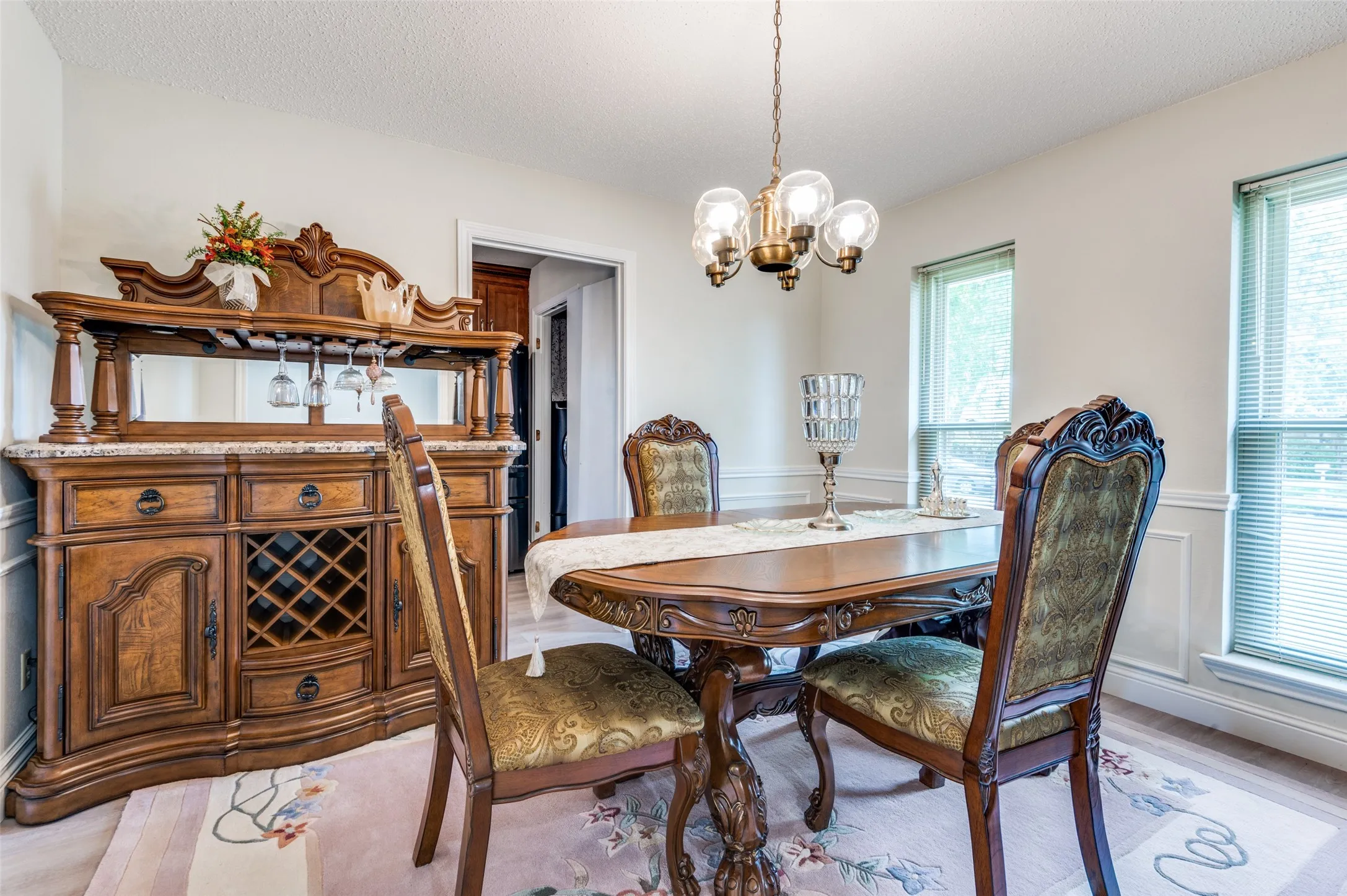 Single Family Residence For Sale in Denton County , 1513 Silverleaf Drive, Carrollton, Texas 75007, 3 Bedrooms, 2 Bathrooms, 2 Garage spaces, 1,960 Sqft, built in 1983, Price $439,000, mls#21225501, Real Estate Agent in Carrollton, Homes For Sale in Denton county, Homes For Sale in Carrollton, Realtor in Carrollton Texas, Real Estate Brokerage Independent Realty Texas, Luminita Cordes Realtor