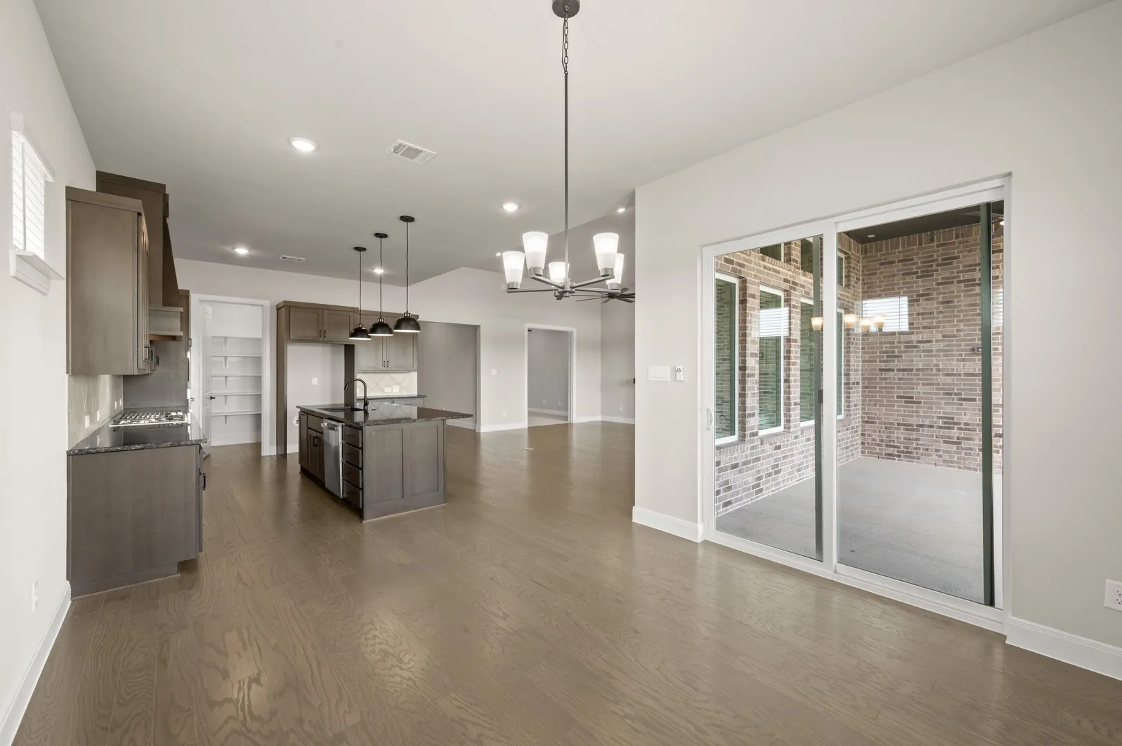 17224 Musial- Dining-2