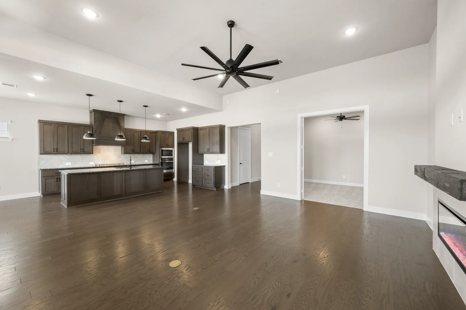 17224 Musial- Living Room-2