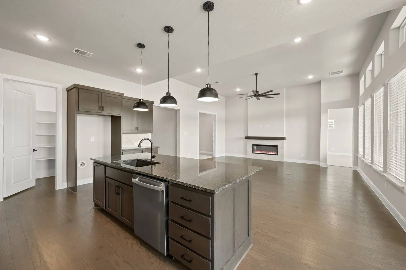 17224 Musial- Kitchen-4