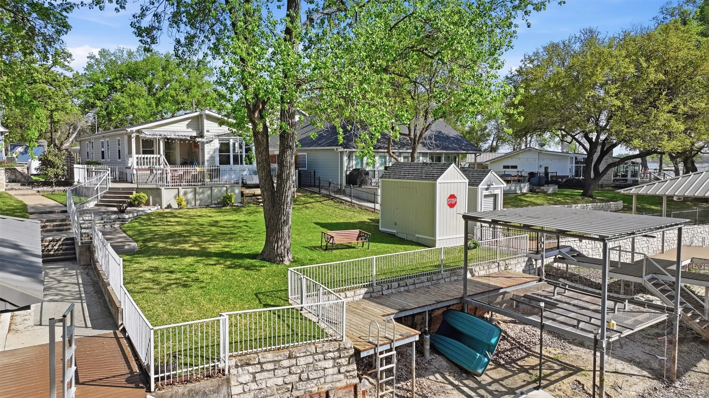 Single Family Residence For Sale in Parker County , 1105 E Lake Drive, Weatherford, Texas 76087, 3 Bedrooms, 2 Bathrooms, Garage spaces, 1,522 Sqft, built in 2001, Price $434,000, mls#21225508, Real Estate Agent in Weatherford, Homes For Sale in Parker county, Homes For Sale in Weatherford, Realtor in Weatherford Texas, Real Estate Brokerage Independent Realty Texas, Luminita Cordes Realtor
