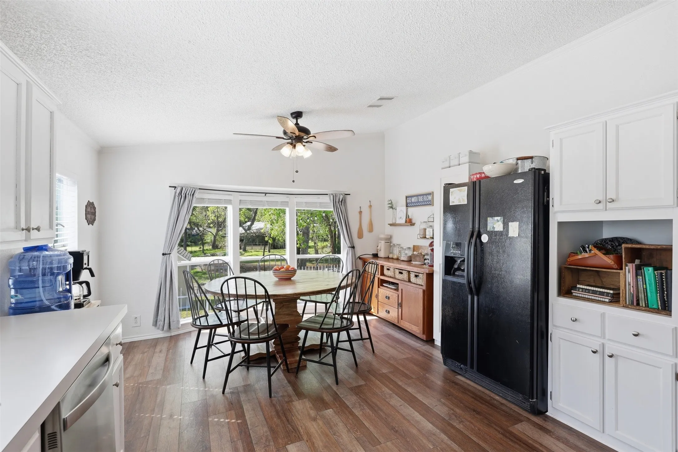 Single Family Residence For Sale in Parker County , 1105 E Lake Drive, Weatherford, Texas 76087, 3 Bedrooms, 2 Bathrooms, Garage spaces, 1,522 Sqft, built in 2001, Price $434,000, mls#21225508, Real Estate Agent in Weatherford, Homes For Sale in Parker county, Homes For Sale in Weatherford, Realtor in Weatherford Texas, Real Estate Brokerage Independent Realty Texas, Luminita Cordes Realtor