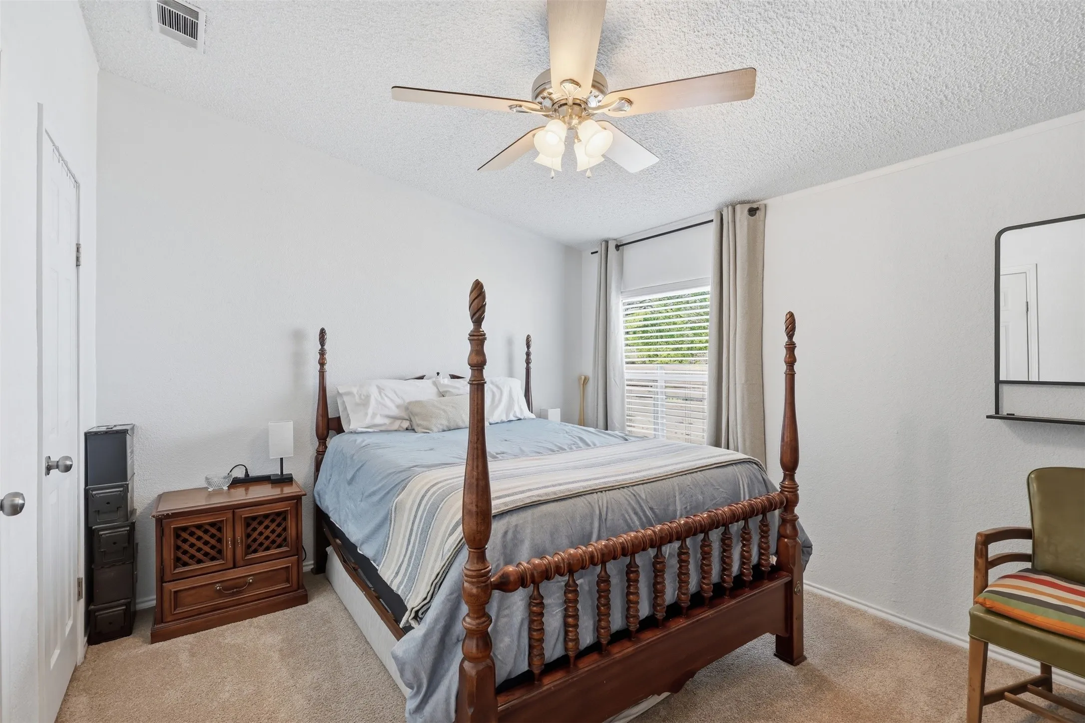 Single Family Residence For Sale in Parker County , 1105 E Lake Drive, Weatherford, Texas 76087, 3 Bedrooms, 2 Bathrooms, Garage spaces, 1,522 Sqft, built in 2001, Price $434,000, mls#21225508, Real Estate Agent in Weatherford, Homes For Sale in Parker county, Homes For Sale in Weatherford, Realtor in Weatherford Texas, Real Estate Brokerage Independent Realty Texas, Luminita Cordes Realtor