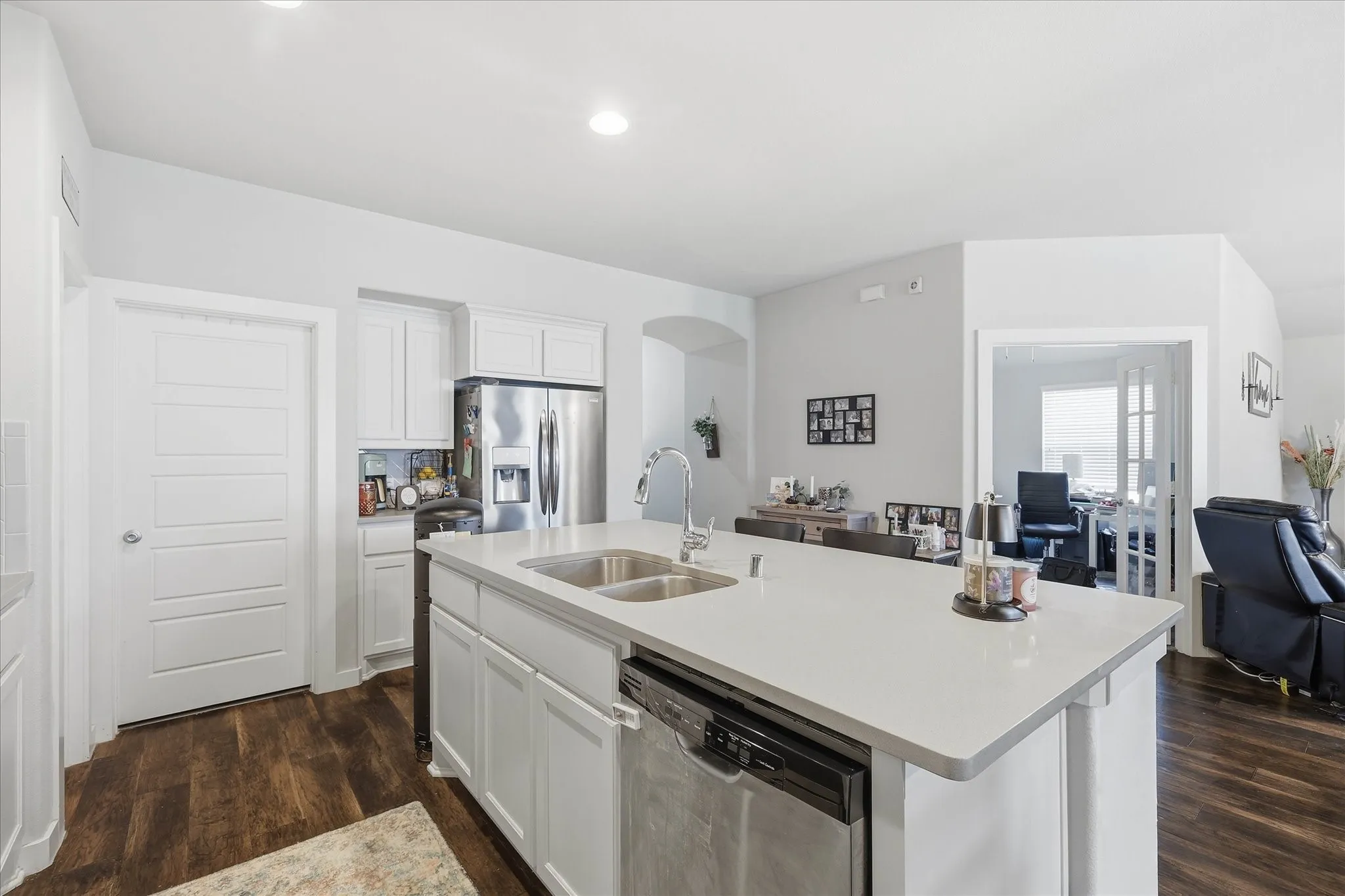 Single Family Residence For Sale in Tarrant County , 432 Cold Mountain Trail, Fort Worth, Texas 76131, 3 Bedroom, 2 Bathroom, 2 Garage spaces, 1,851 Sqft, built in 2017, mls#21195801, Real Estate Agent in Fort Worth, Homes For Sale in Tarrant county, Homes For Sale in Fort Worth, Realtor in Fort Worth Texas, Real Estate Brokerage Independent Realty Texas, Luminita Cordes Realtor