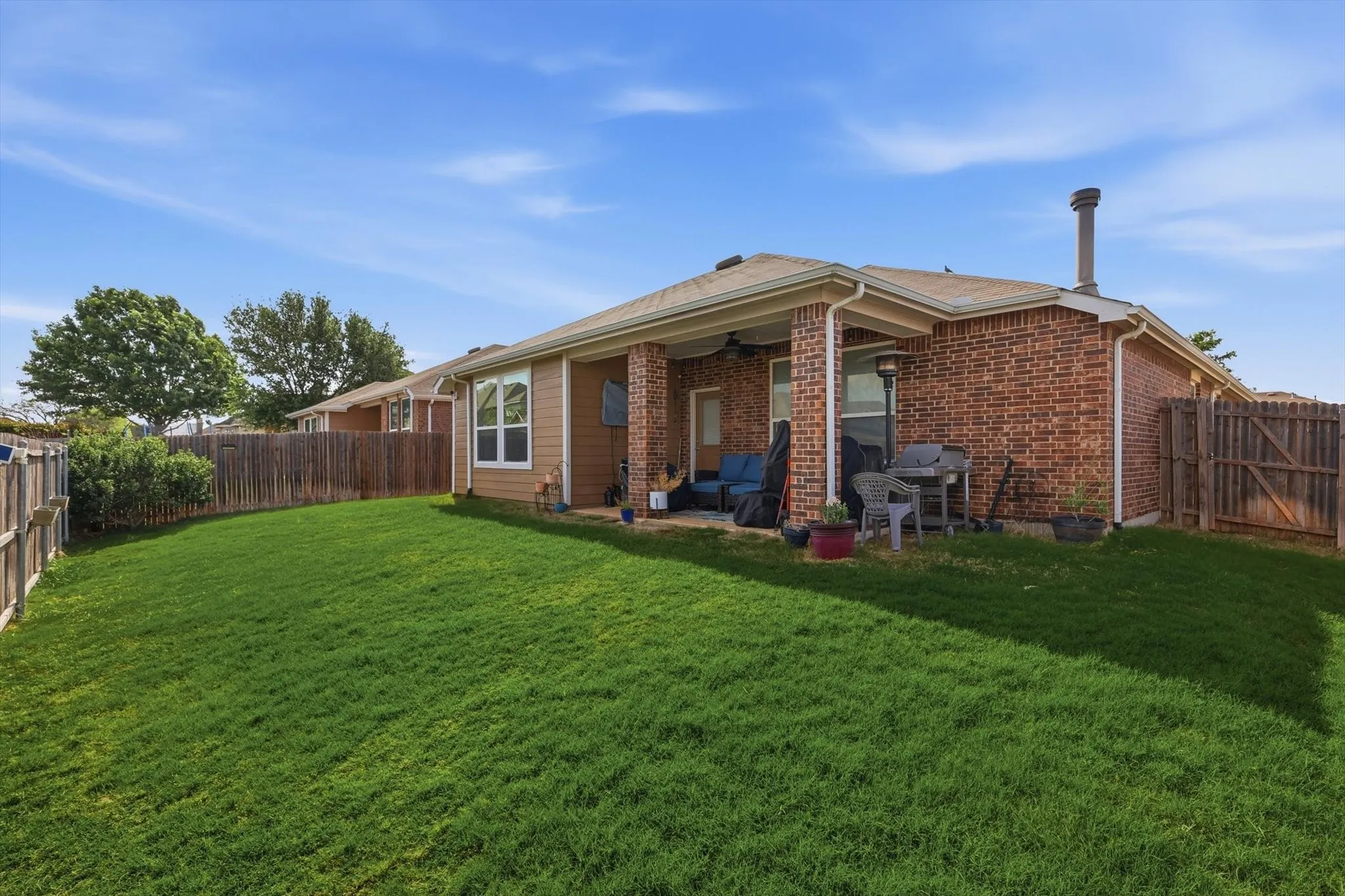 Single Family Residence For Sale in Tarrant County , 432 Cold Mountain Trail, Fort Worth, Texas 76131, 3 Bedroom, 2 Bathroom, 2 Garage spaces, 1,851 Sqft, built in 2017, mls#21195801, Real Estate Agent in Fort Worth, Homes For Sale in Tarrant county, Homes For Sale in Fort Worth, Realtor in Fort Worth Texas, Real Estate Brokerage Independent Realty Texas, Luminita Cordes Realtor